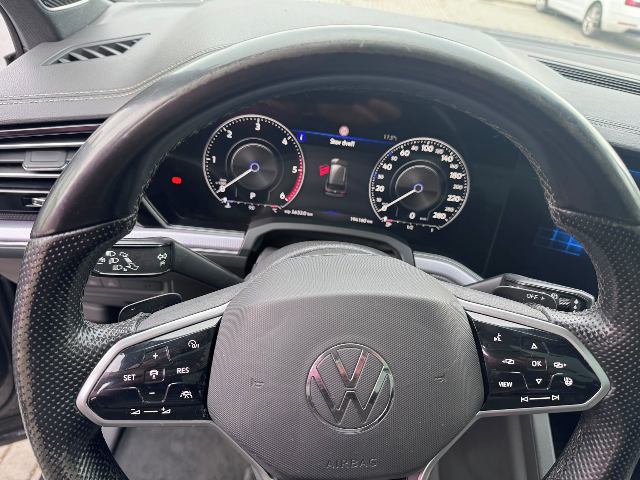 Volkswagen Touareg, V8, TDI , R-Line - fotka 6
