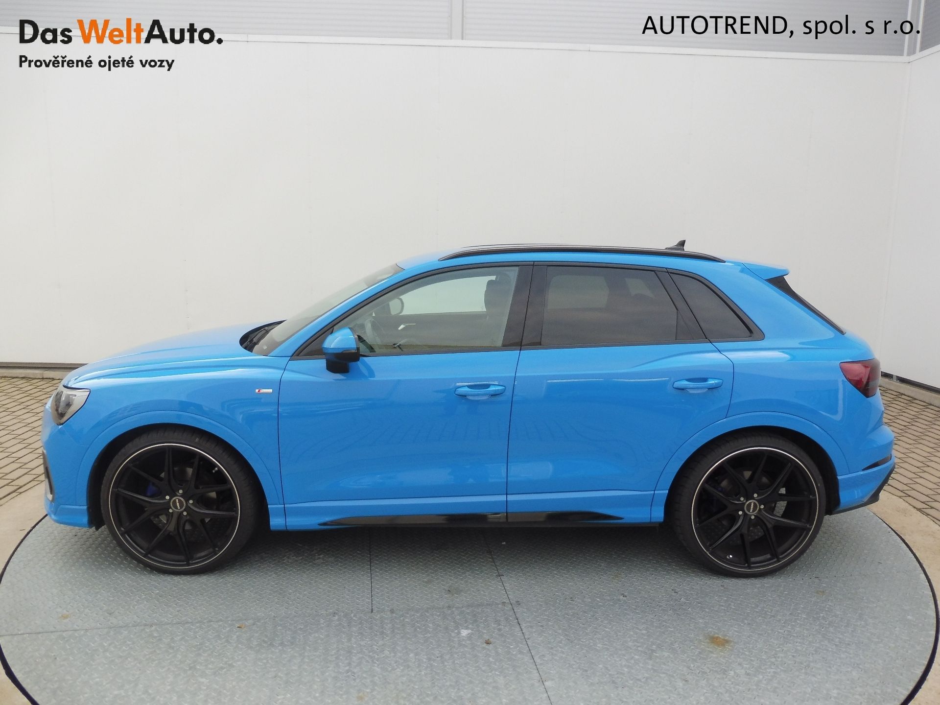 Audi Q3, 35 TFSI 110kW S-tronic, S-line - fotka 3