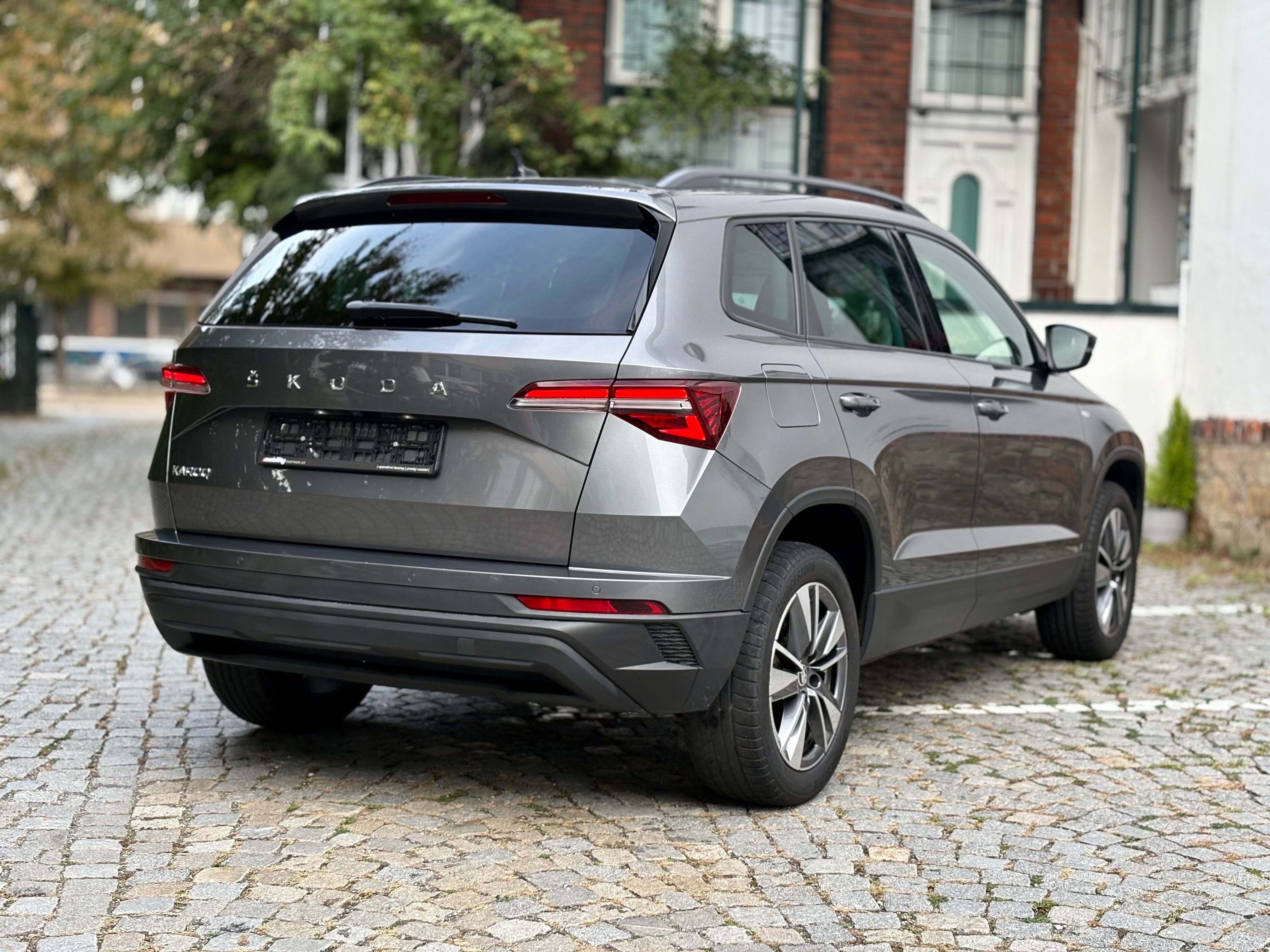Škoda Karoq, 1.5 TSI DSG, +výbava +tažné z. - fotka 2