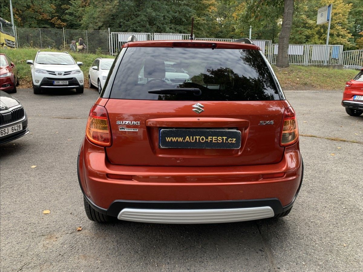 Suzuki SX4, 1,6 i ČR,SERVISKA - fotka 6