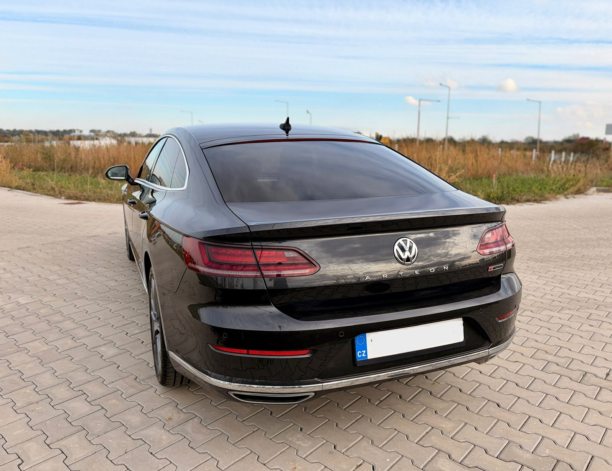 Volkswagen Arteon, 2.0TSI 200kWElegance4x4DSGACC - fotka 6