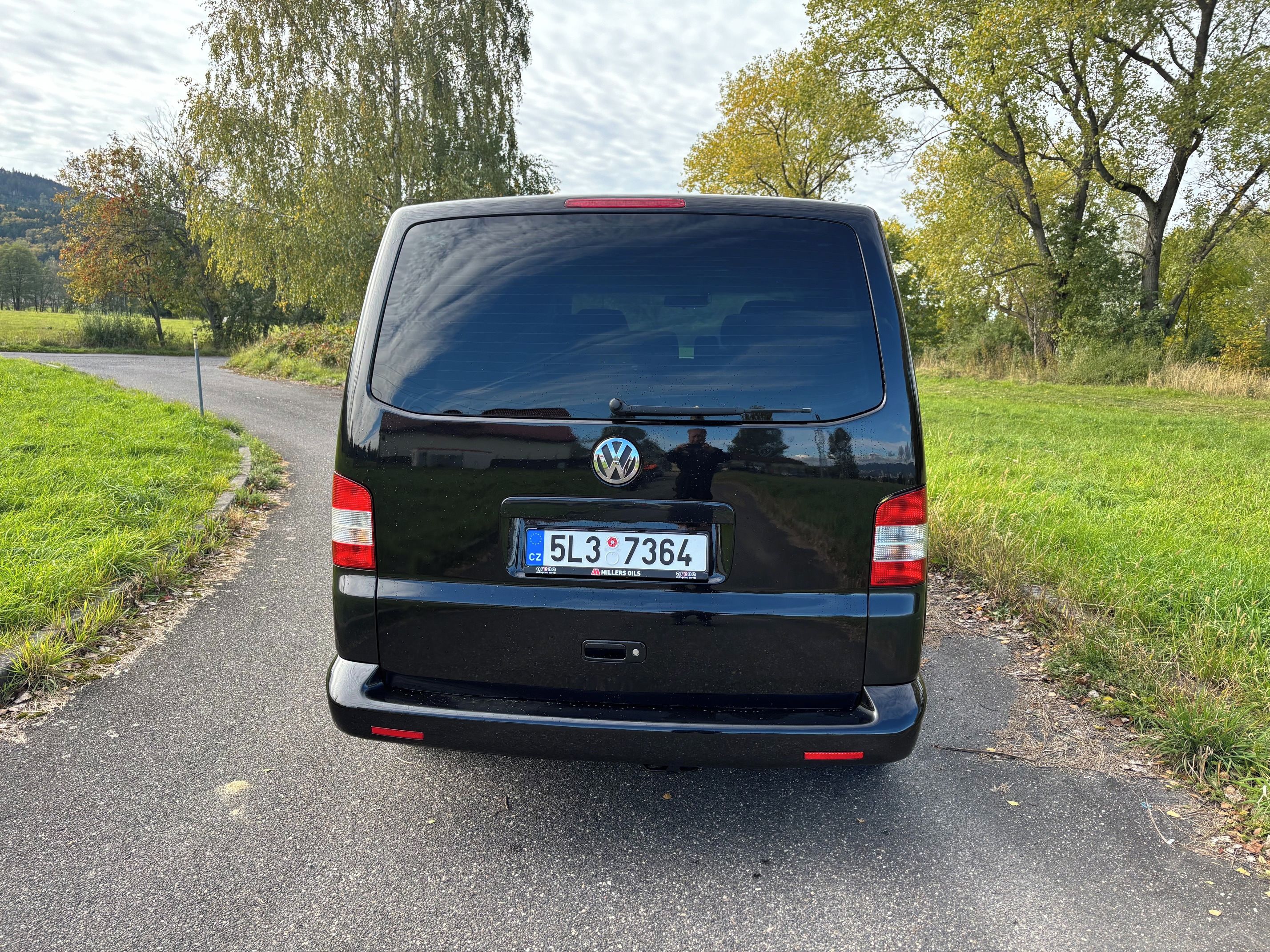Volkswagen Multivan, 1,9 tdi 75 Kw pravidel. servis - fotka 4