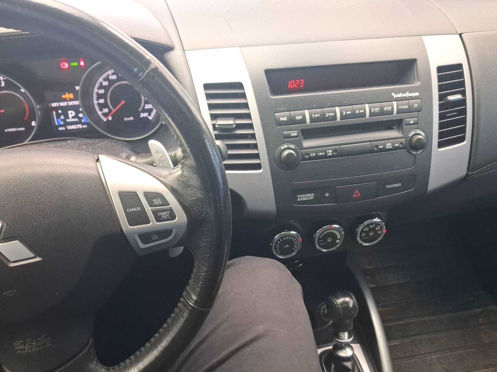 Mitsubishi Outlander, 2.2 DI-D, 4X4, Automat - fotka 3