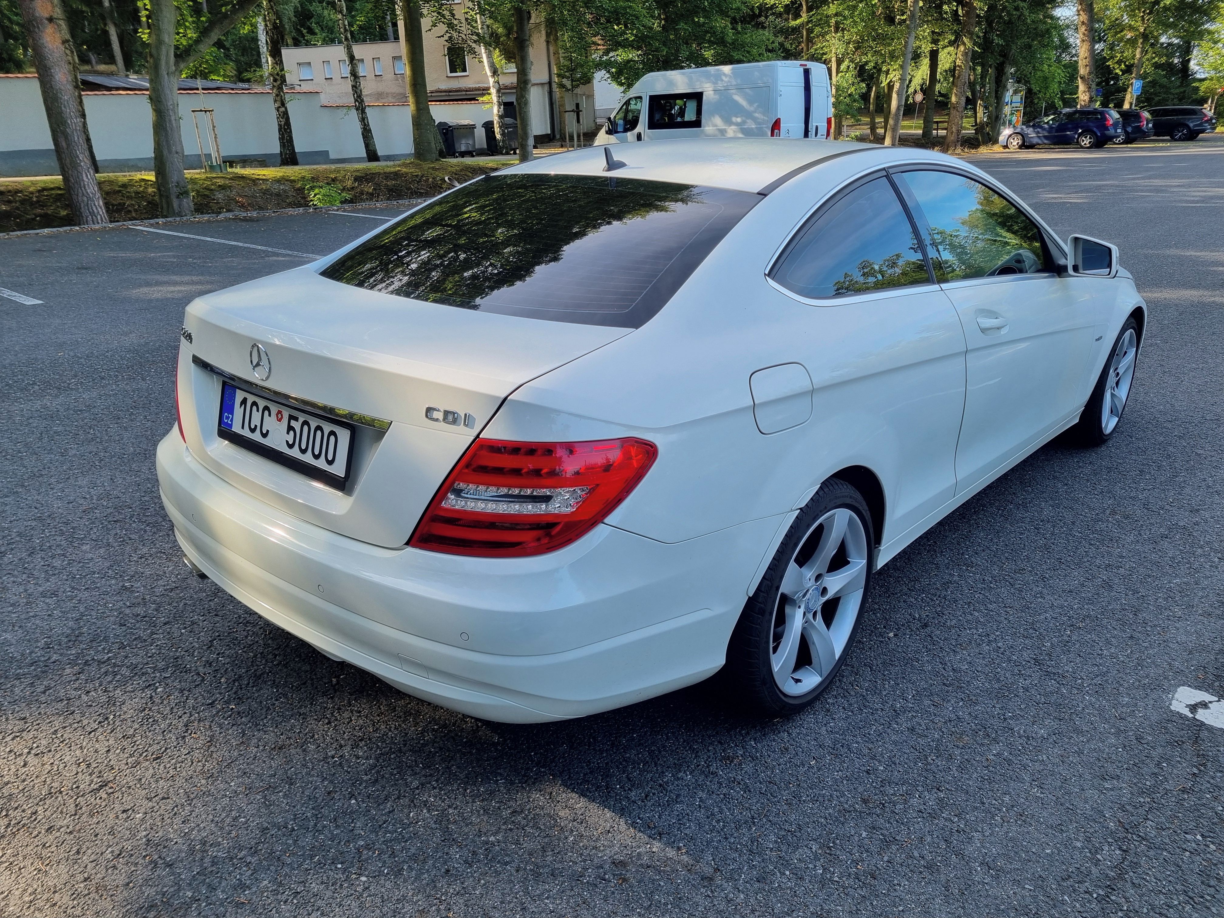 Mercedes-Benz Třídy C, Mercedes Benz W204 C 220 CDI - fotka 3