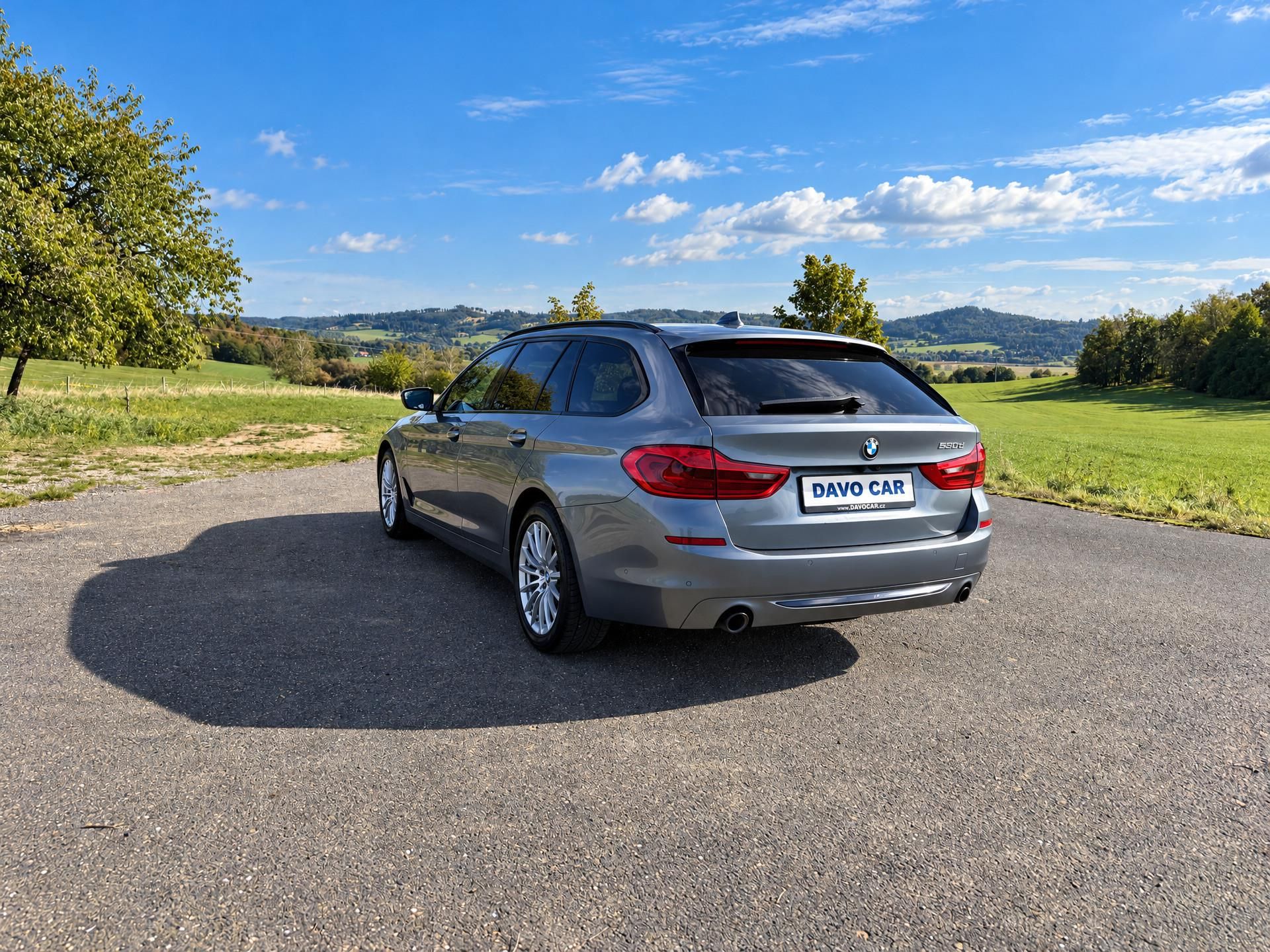 BMW Řada 5, 3,0 3.0 530d Touring Sport DPH - fotka 5