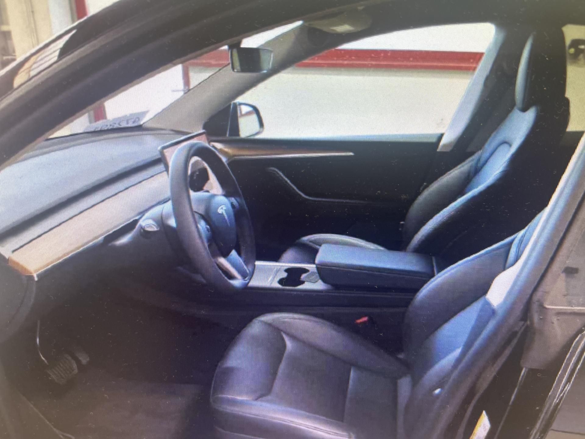 Tesla Model Y, LONG RANGE DUAL MOTOR 94,4% - fotka 4