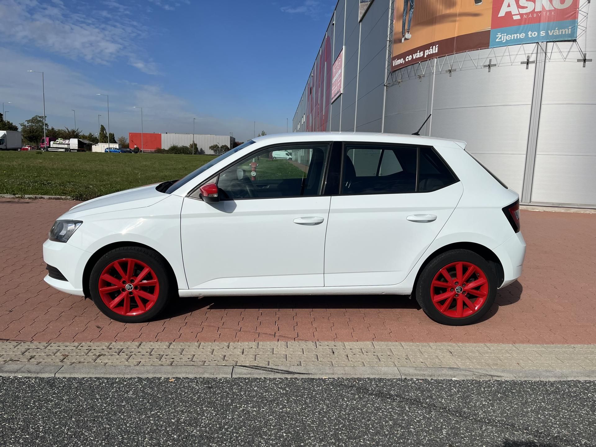 Škoda Fabia, 1.4 TDI Red & Grey 1.Majitel - fotka 2
