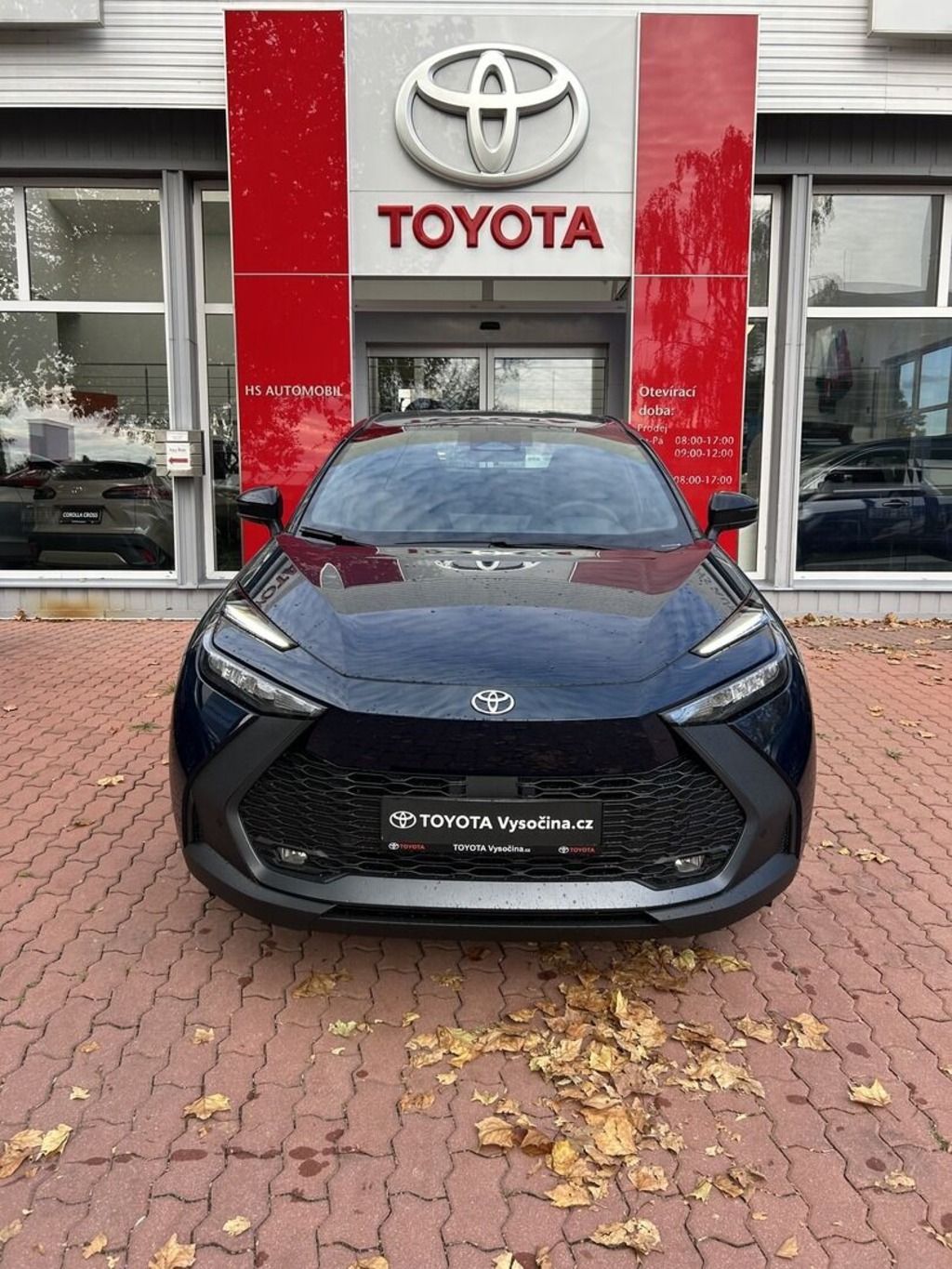 Toyota C-HR, 1,8L Hybrid 140 koní (2x4) - - fotka 2