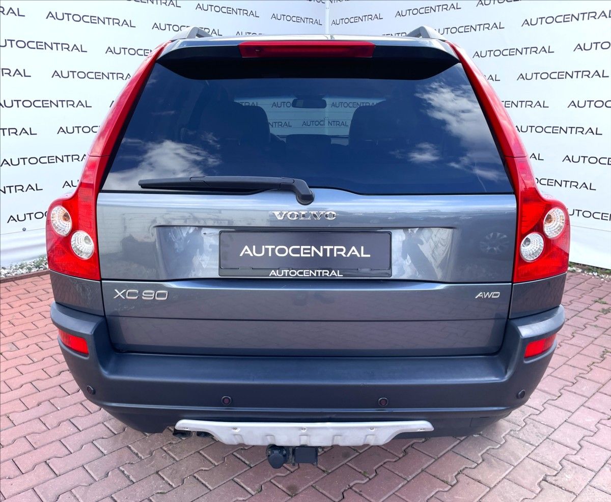 Volvo XC90, 2,4 D,136kW,4x4,aut. - fotka 5