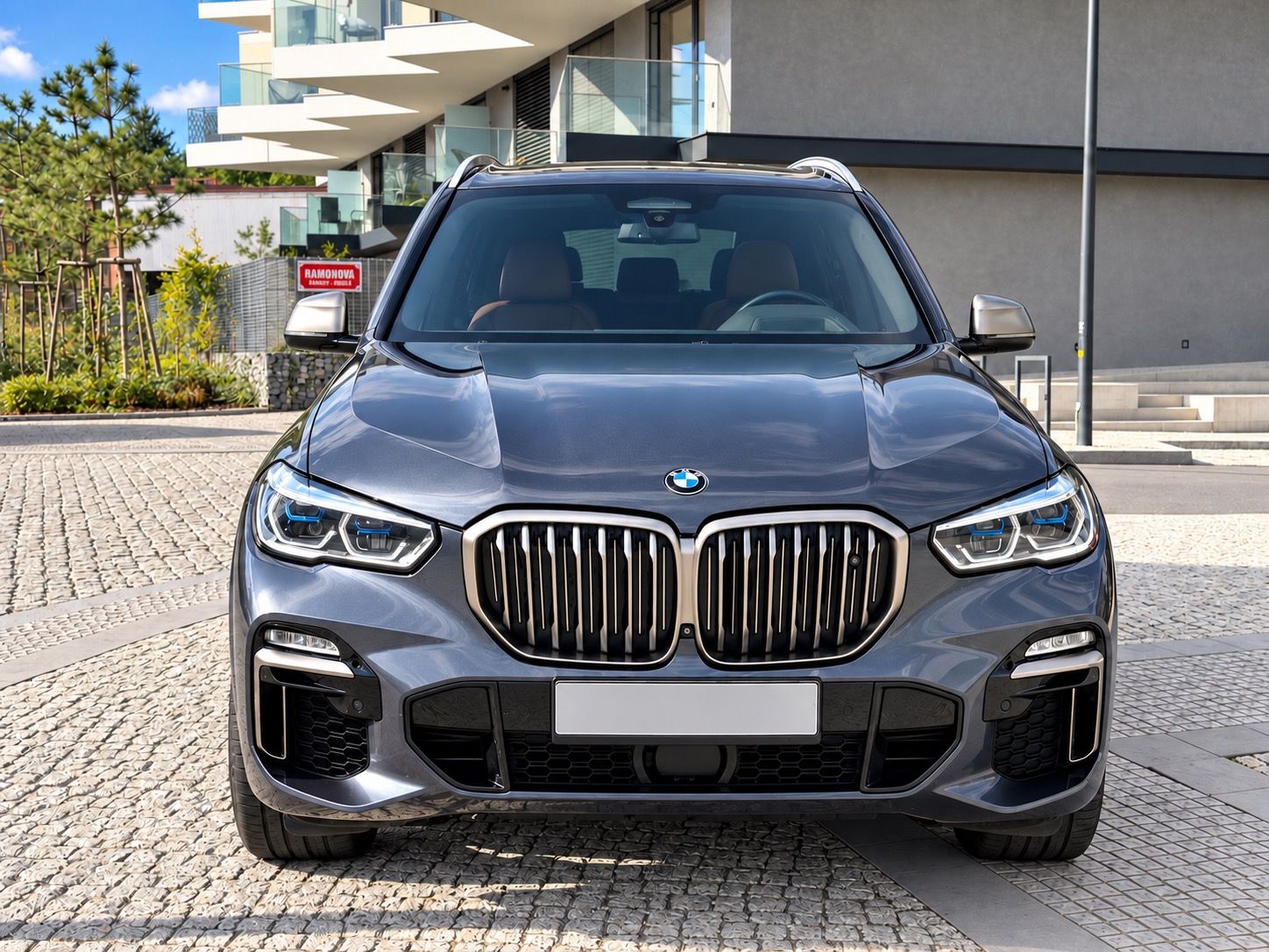 BMW X5, BMW X5 M50D