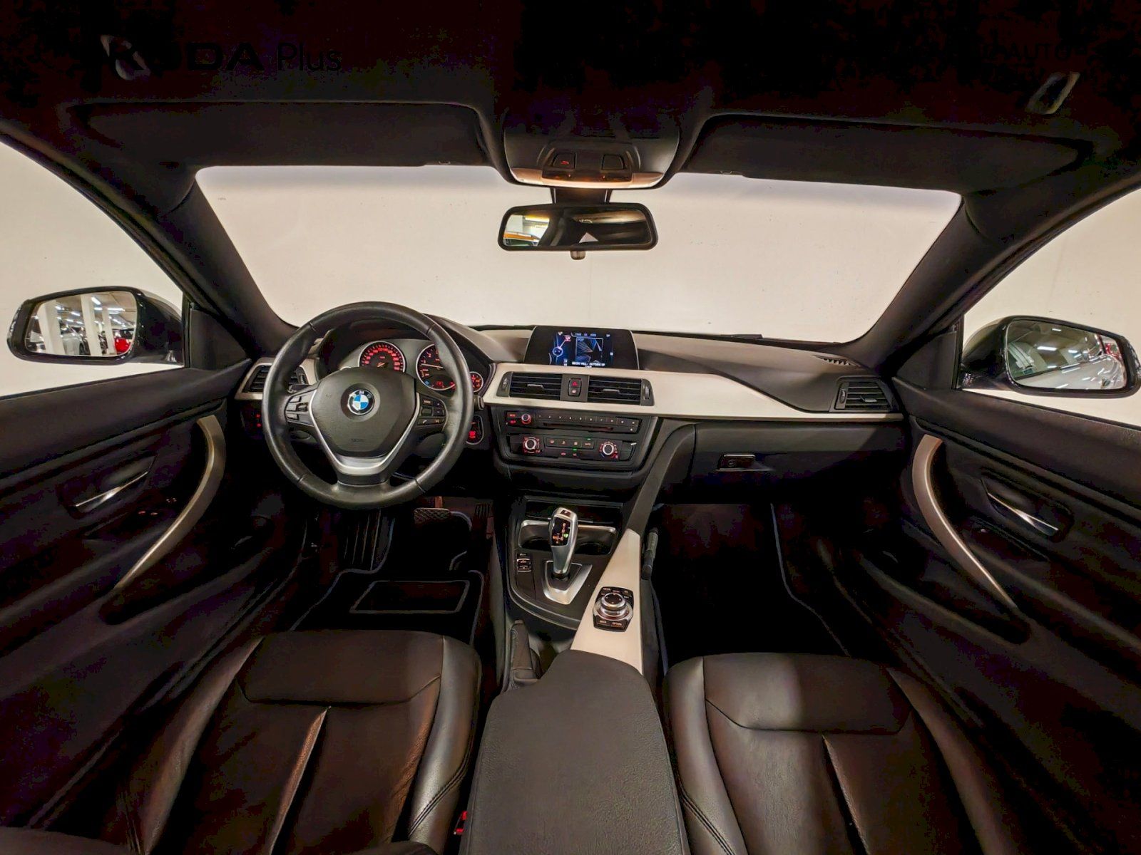 BMW Řada 4, 420i 135 kW Coupe - fotka 5