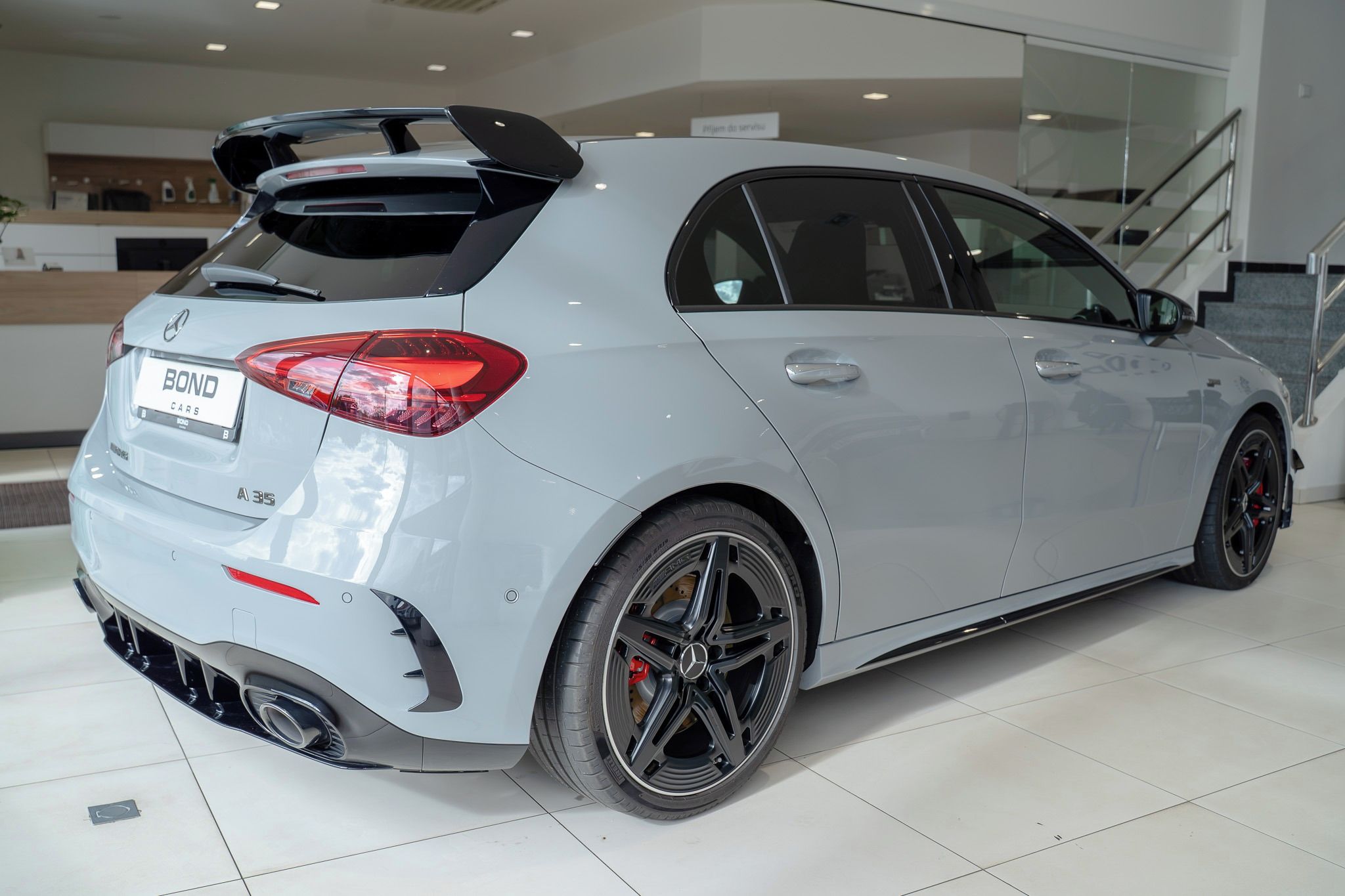Mercedes-Benz Třídy A, 35 AMG 4M/AERO/PANO/LED/TOP - fotka 3