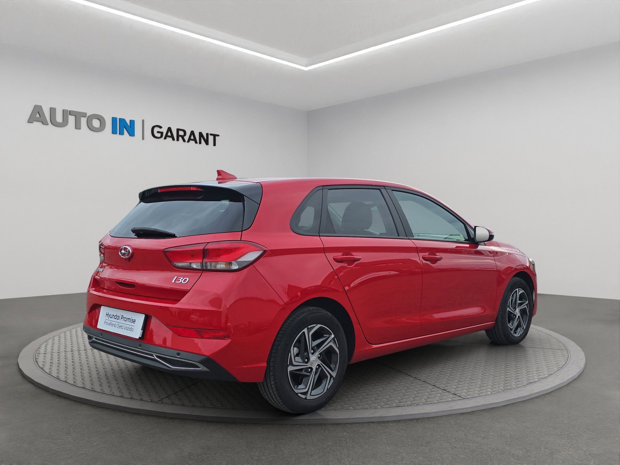 Hyundai i30, Family 1.5i 81kW, Serv.kniha - fotka 5
