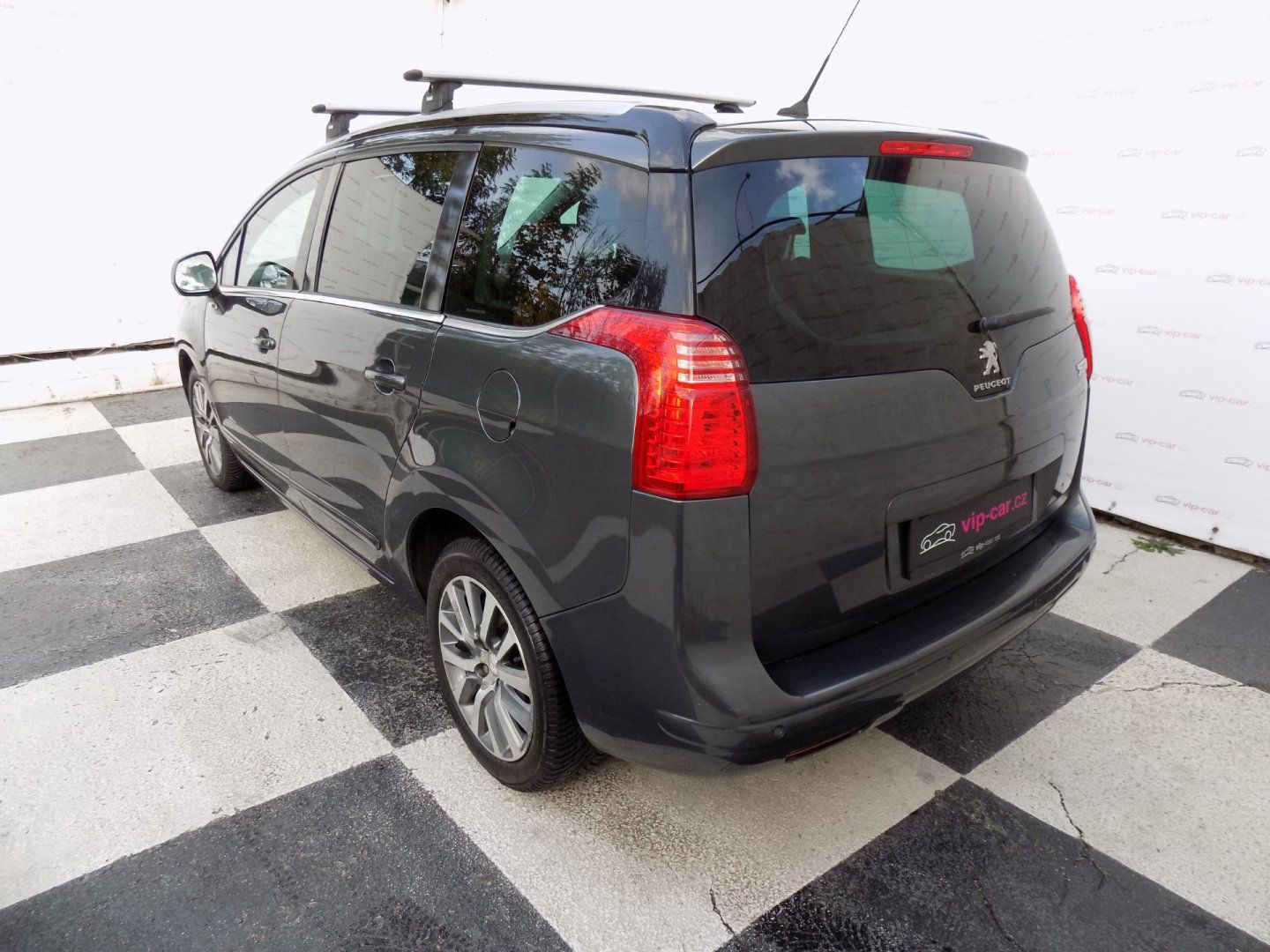 Peugeot 5008, 1.6Ti/LED/PANO/Head-up/Klima/ - fotka 3