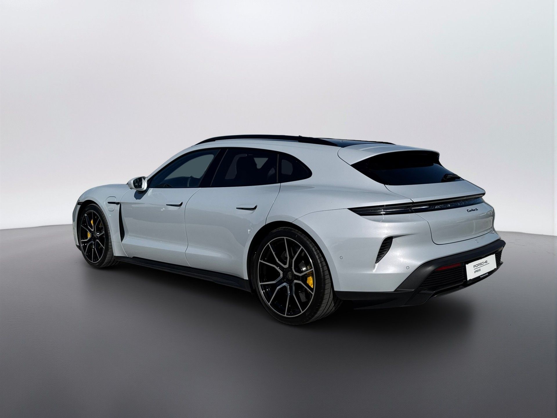 Porsche Taycan, Turbo S Sport Turismo - fotka 3
