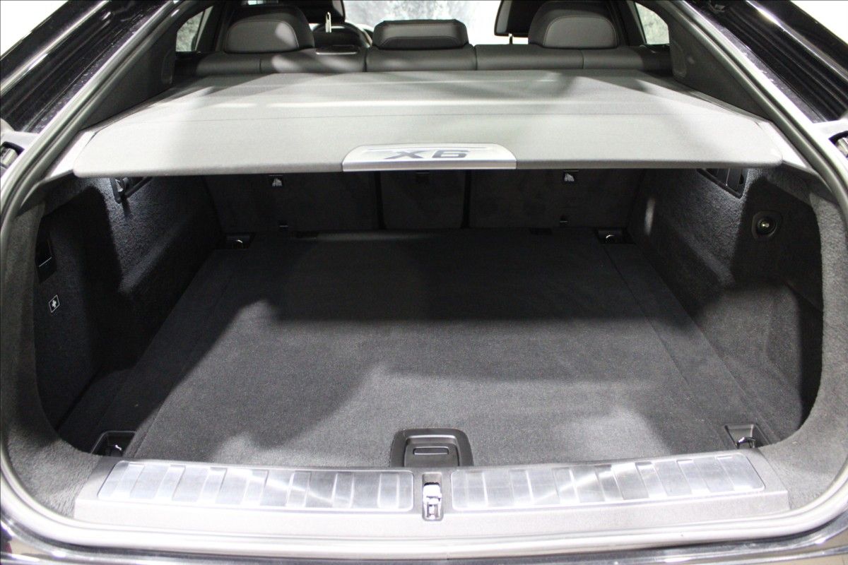 BMW X6, 3,0 XDrive M paket, 1.majitel - fotka 6