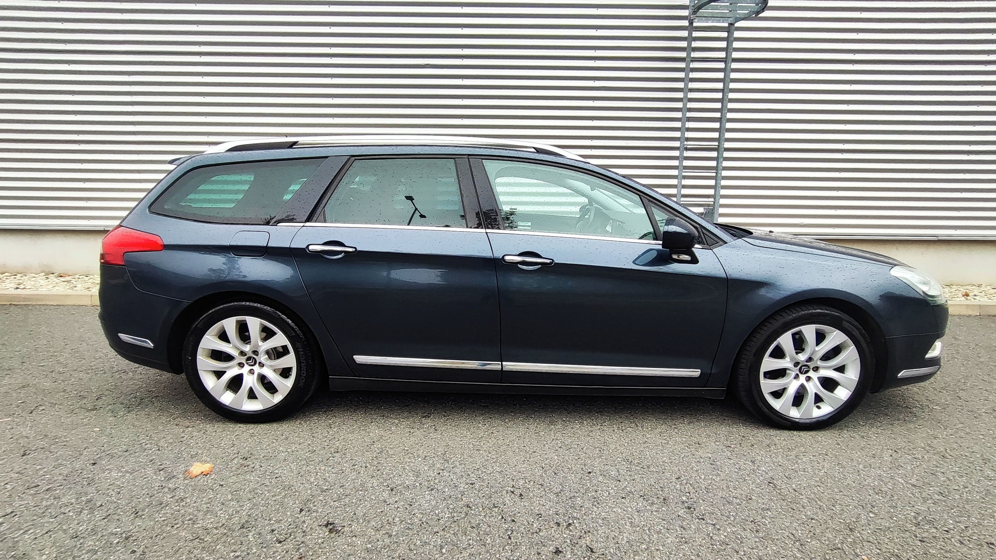 Citroën C5, 2.2 HDI 150kW  TOP STAV - fotka 5