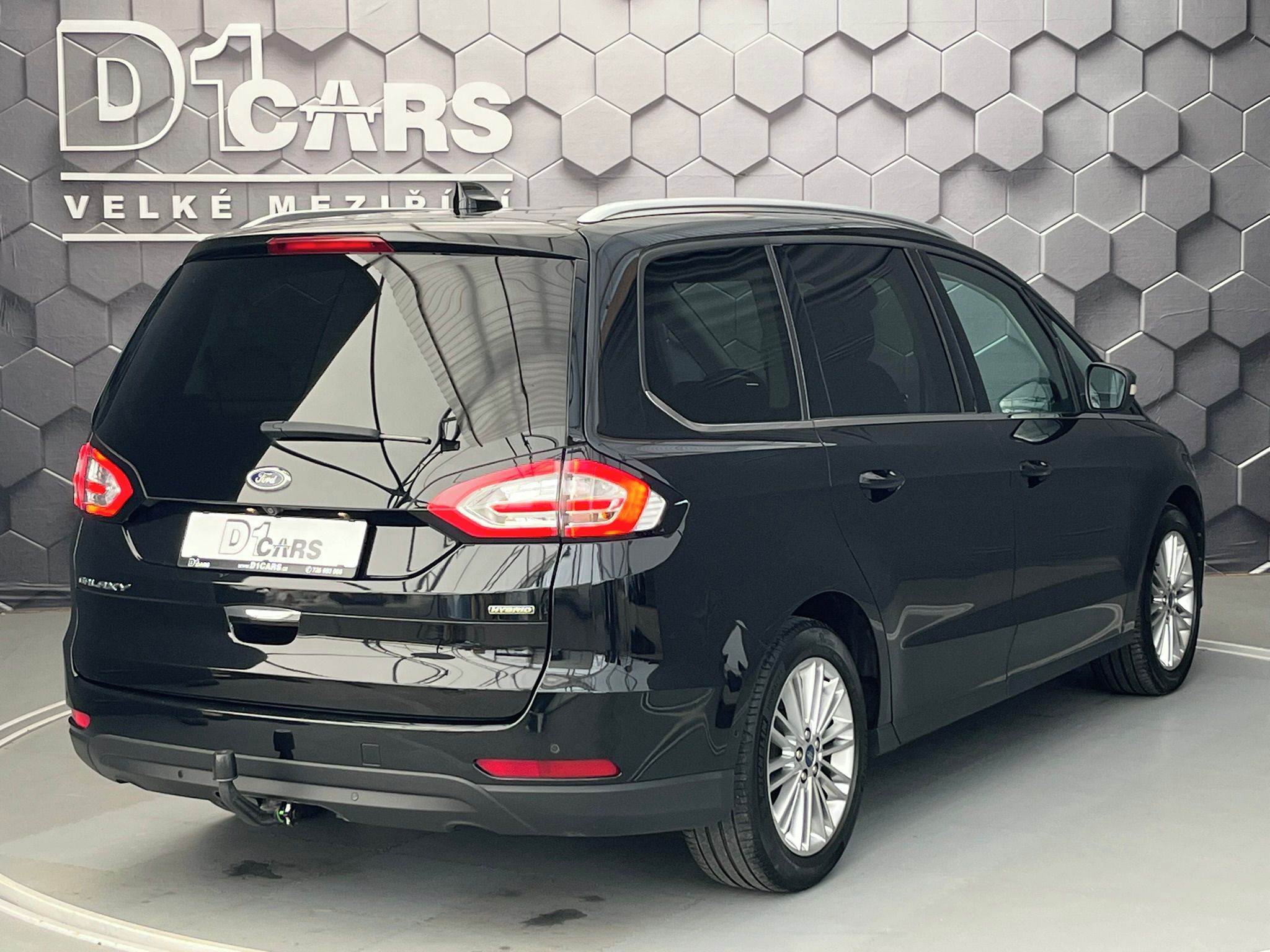Ford Galaxy, 2.5 HEV VIGNALE LED 7míst - fotka 4