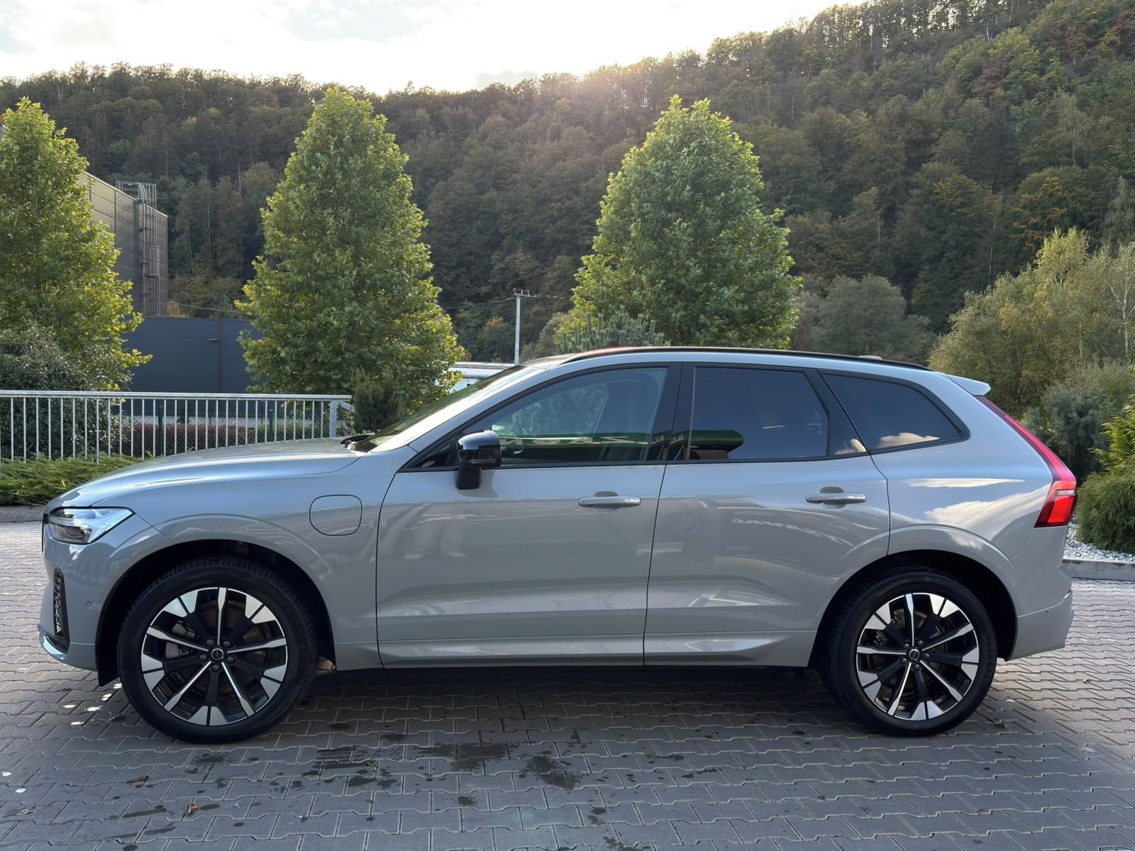 Volvo XC60, Volvo XC60 T6 AWD PlugIn Ultra - fotka 4