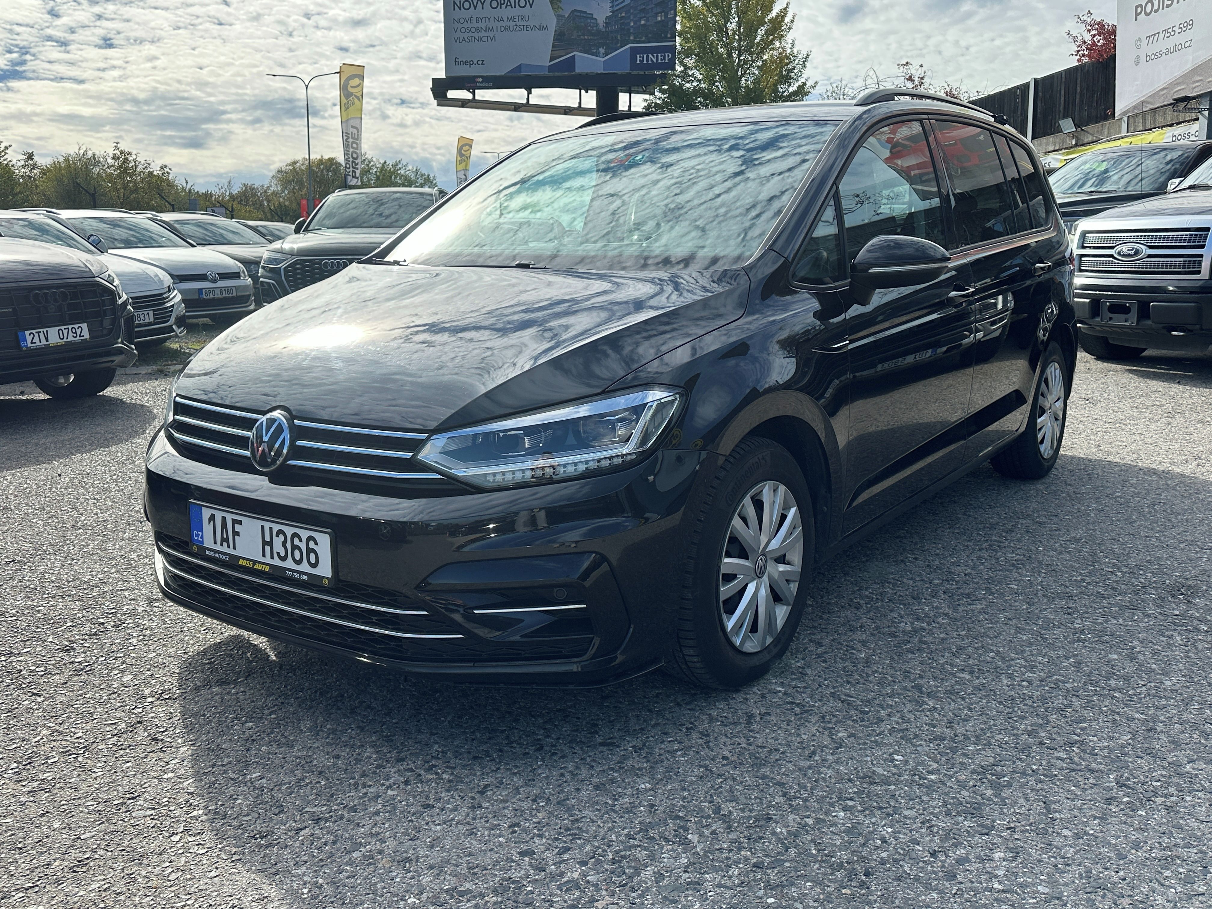 Volkswagen Touran, Volkswagen Touran 2023 - fotka 3