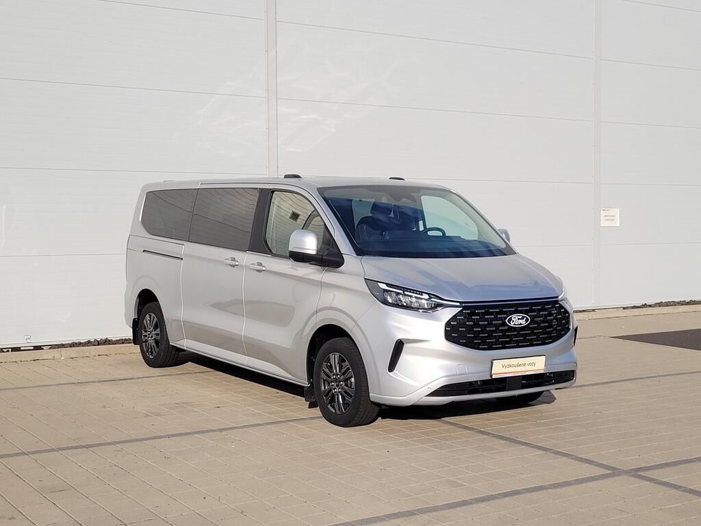 Ford Tourneo Custom, TITANIUM 2.0 EcoBlue 110 kW - fotka 3