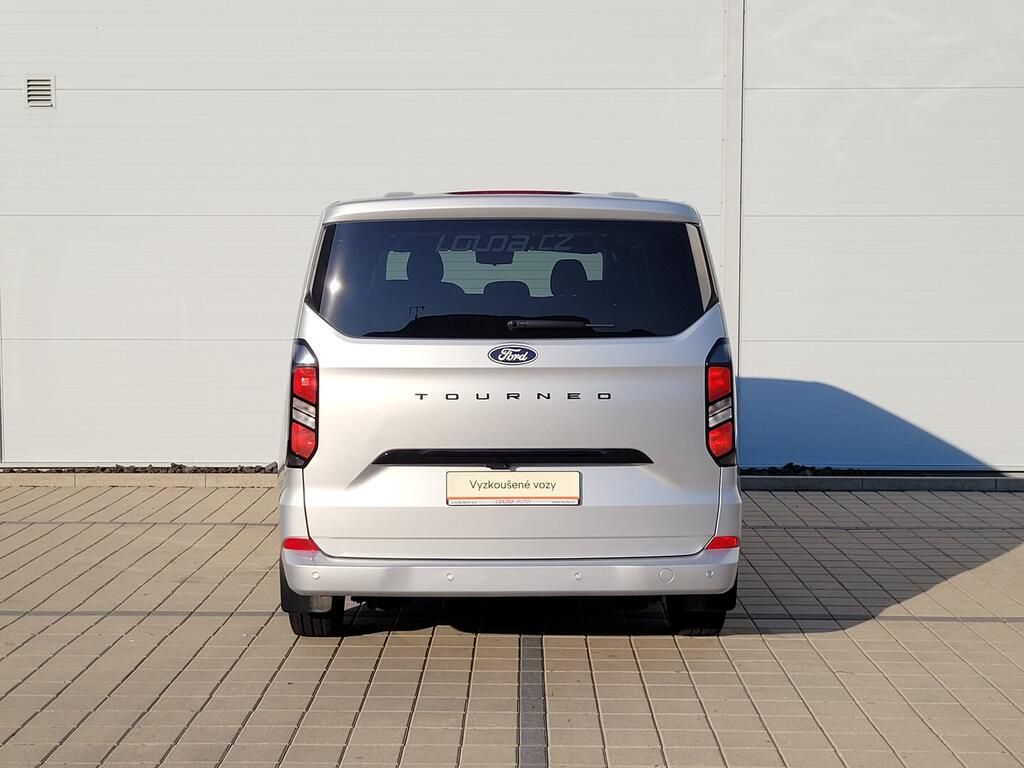 Ford Tourneo Custom, TITANIUM 2.0 EcoBlue 110 kW - fotka 6