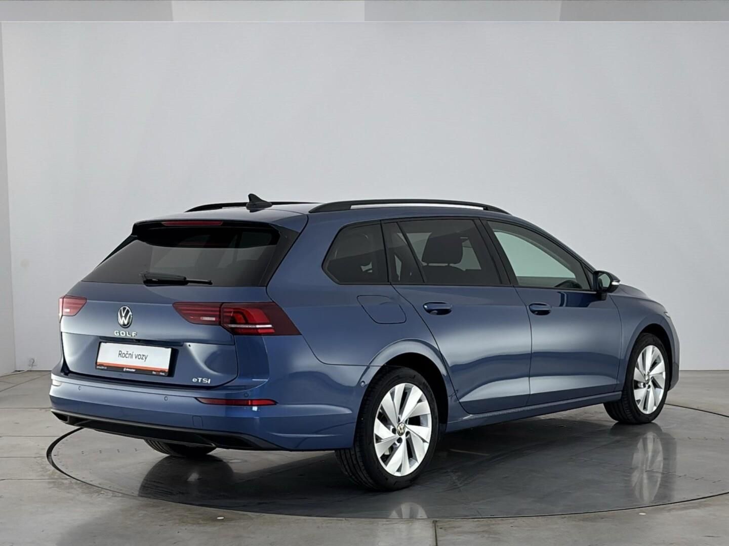 Volkswagen Golf, 1.5 eTSi / 85 kW People DSG - fotka 2