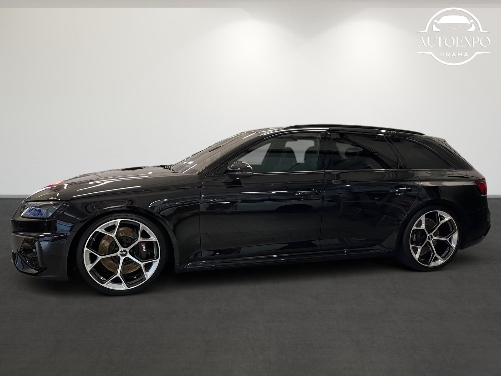 Audi RS4, RS 4 Avant 2.9 TFSI quattro * - fotka 5