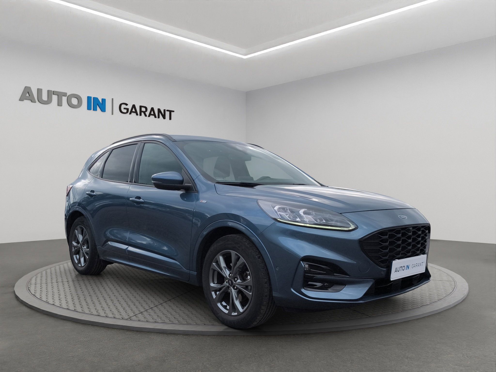 Ford Kuga, ST-Lne X 1.5 110kW, ČR, 1. - fotka 3