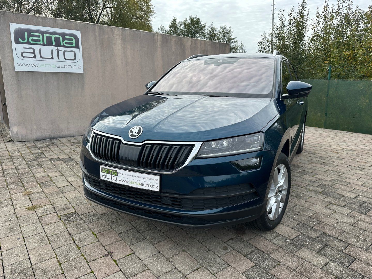 Škoda Karoq, 1,5TSI 110kW STYLE + TAŽNÉ 1.M - fotka 2