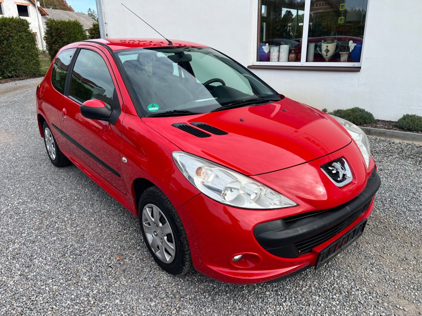 Peugeot 206, + 1.1 i