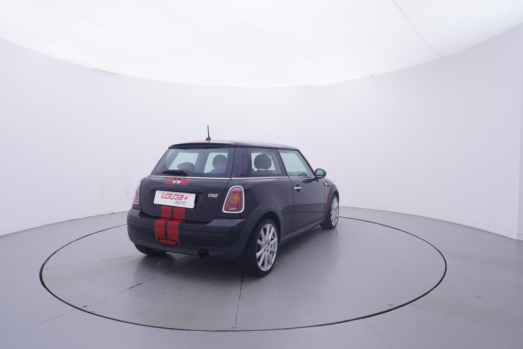 Mini One, 1.4 16V 55 kW - fotka 5