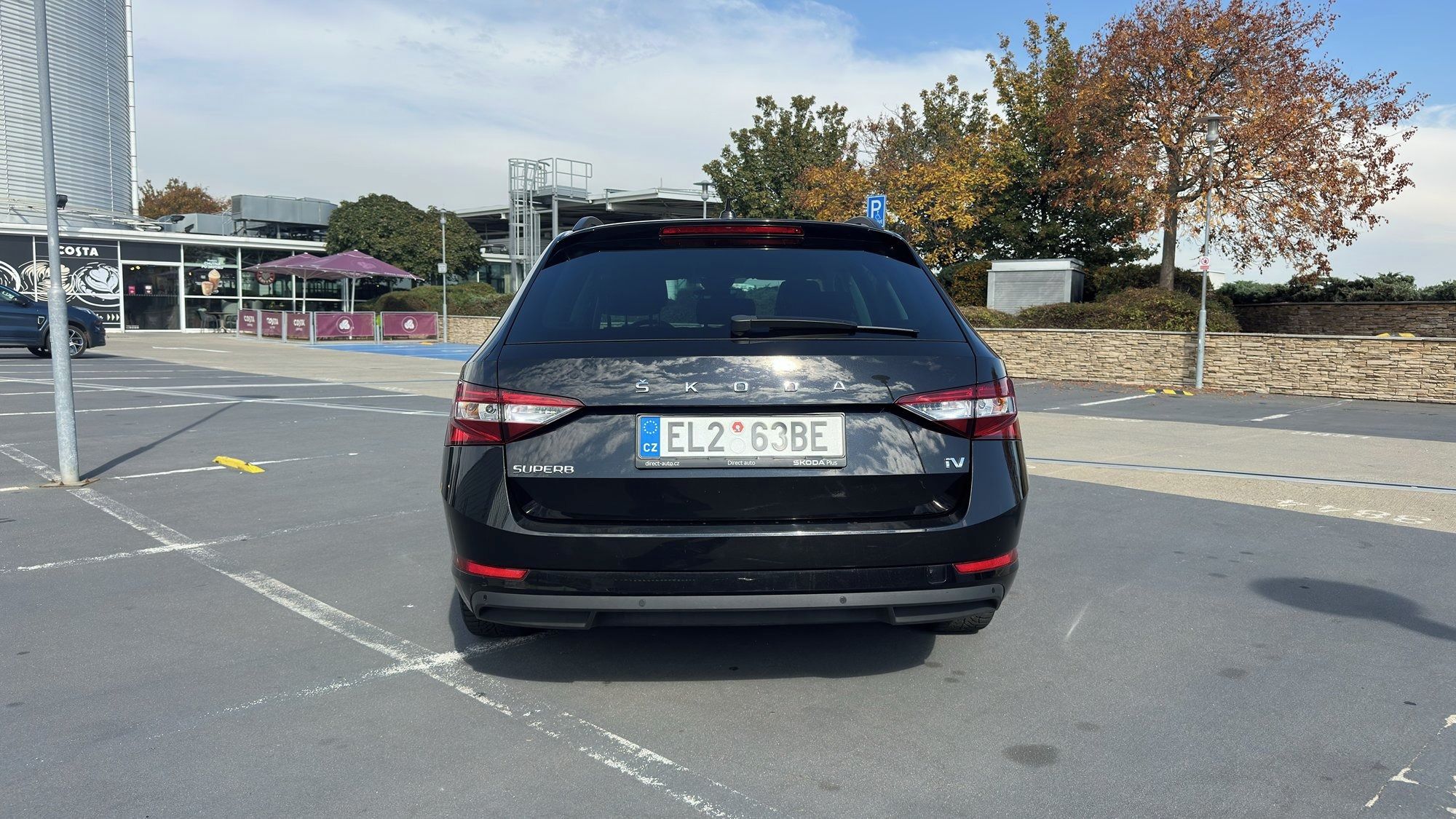 Škoda Superb, Combi iV 1.4 TSI DSG Ambition - fotka 6