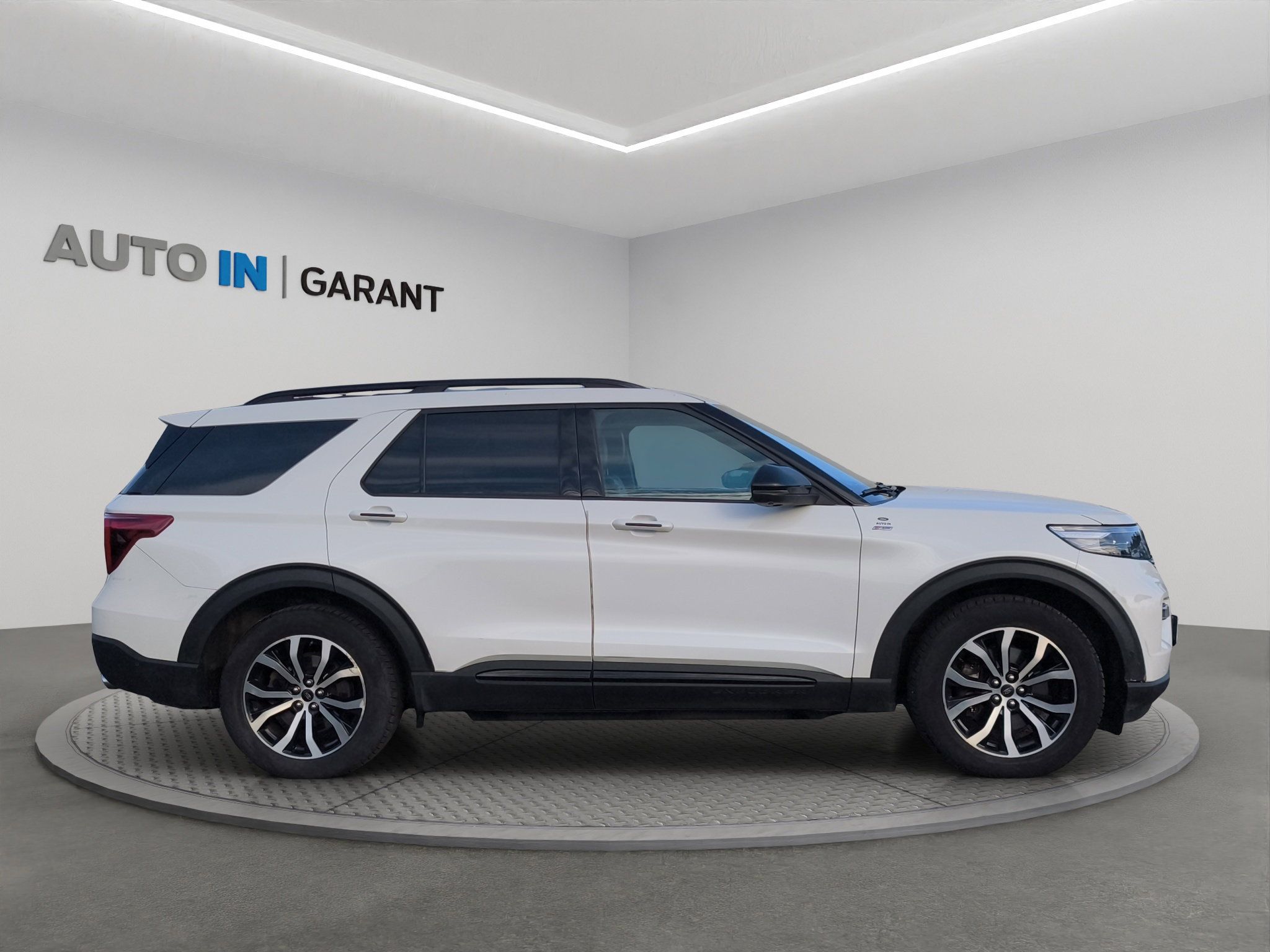 Ford Explorer, ST-Line 3.0 PHEV 336kW, ČR - fotka 4