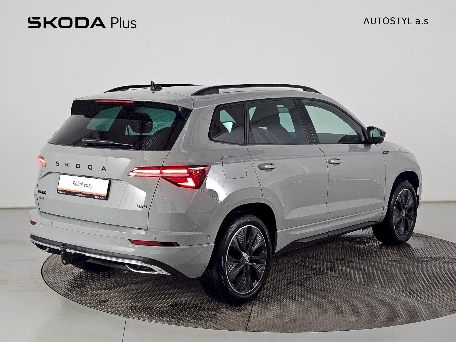 Škoda Karoq, 2.0TDi 110kW 4x4 SPORTLINE WEB - fotka 2