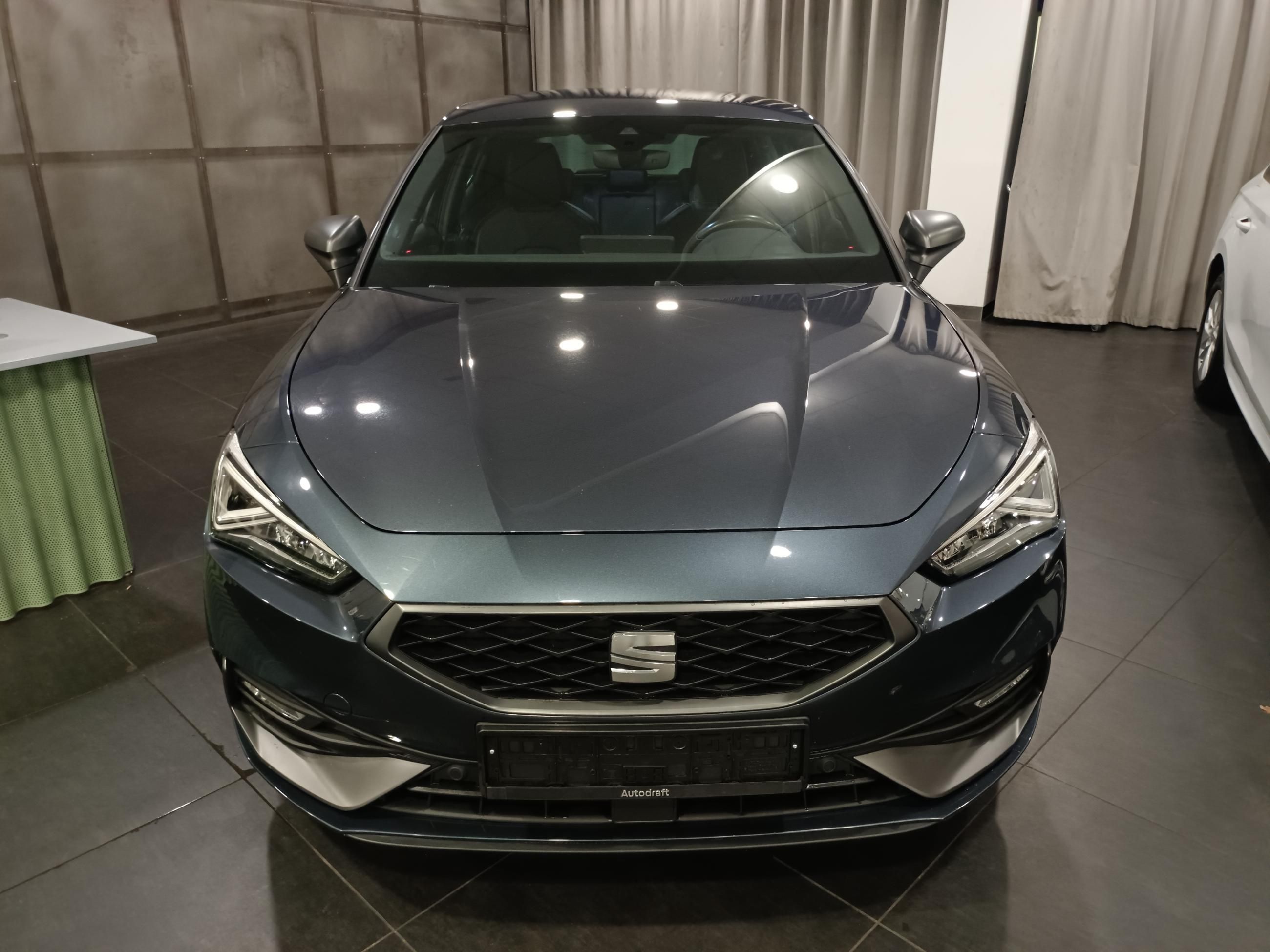 Seat Leon, 1.5 eTSI 110 kW DSG FR - fotka 2