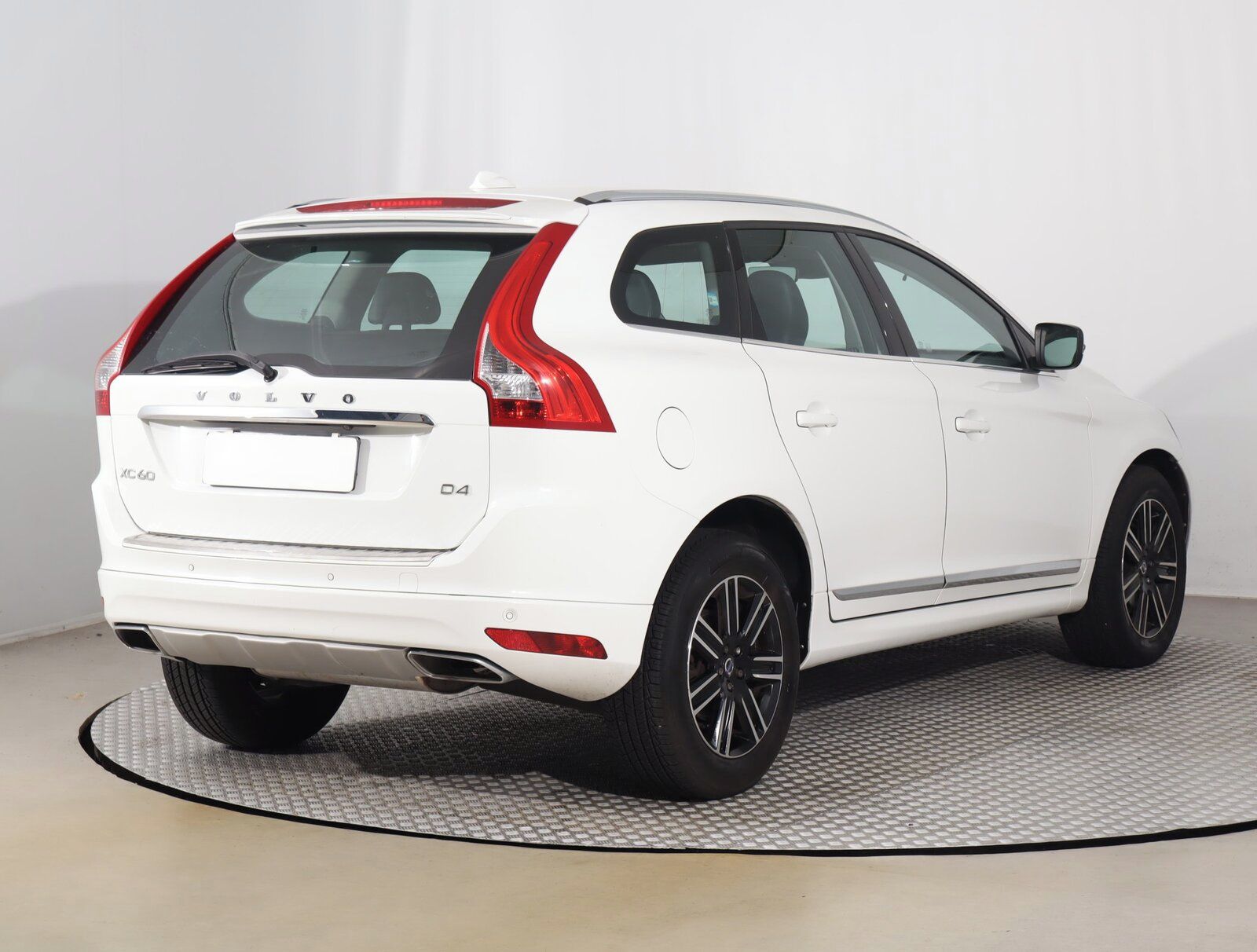 Volvo XC60, D4, Automat - fotka 5