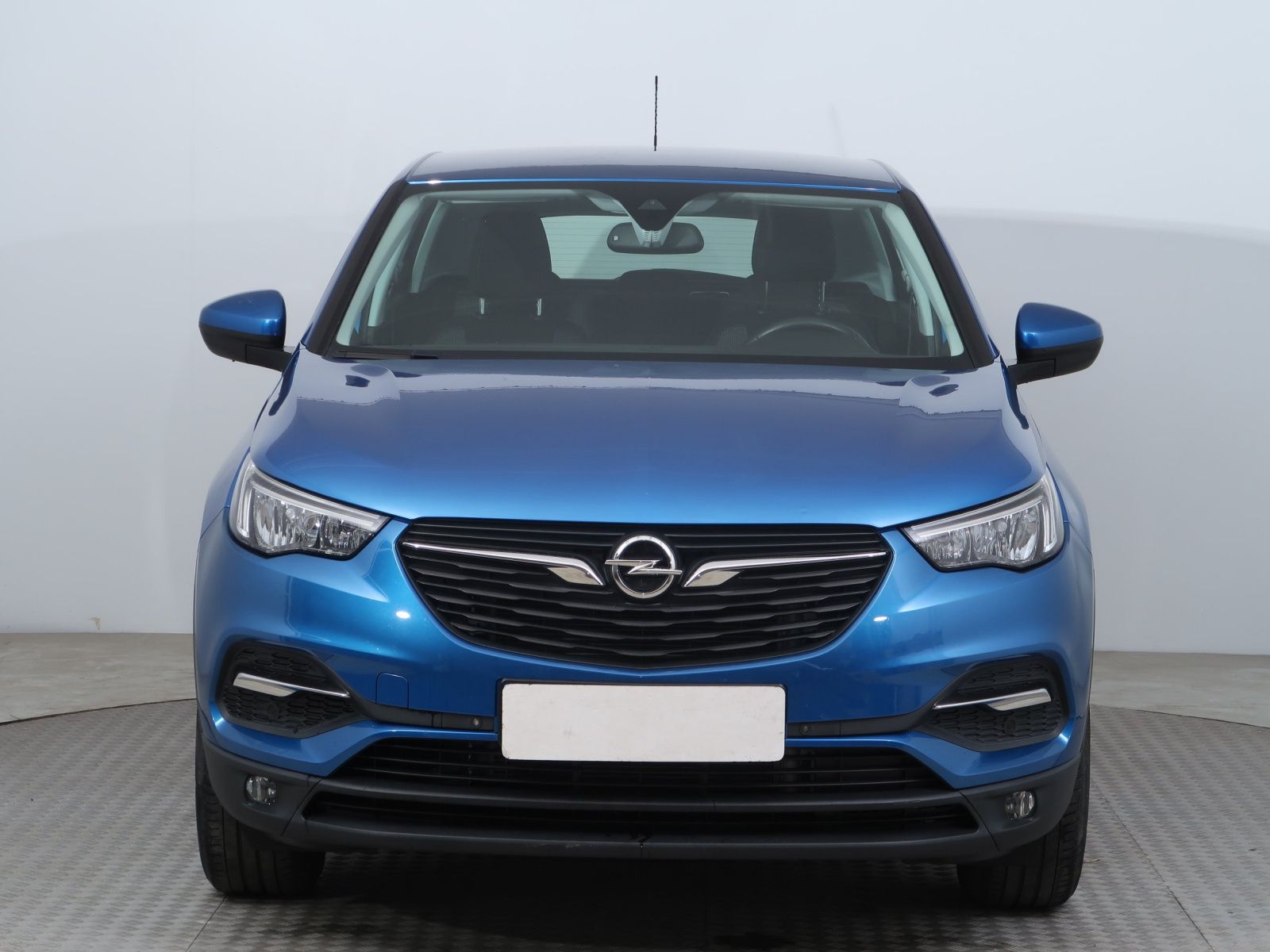Opel Grandland X, 1.2 Turbo, ČR,1.maj - fotka 2