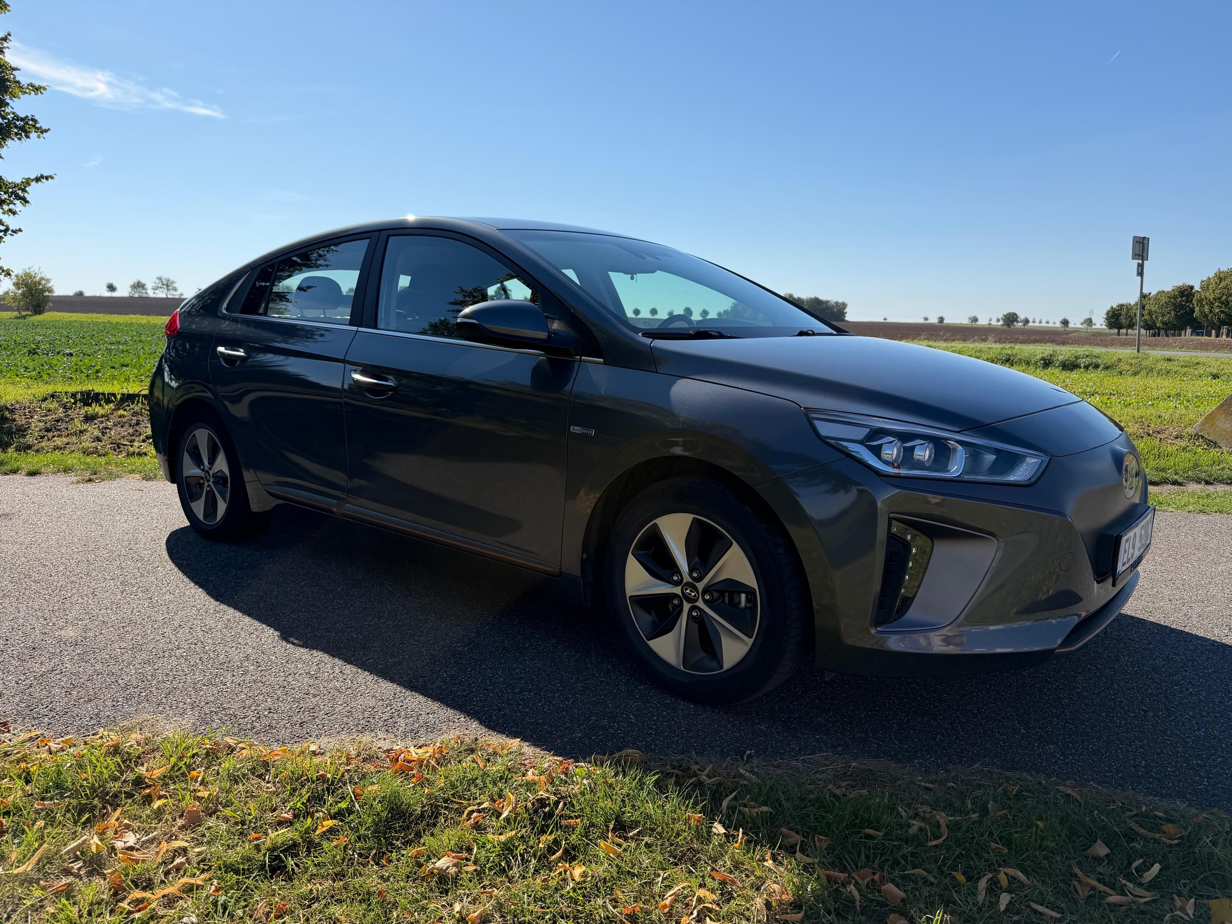 Hyundai Ioniq, Electric 28 kWh - fotka 3
