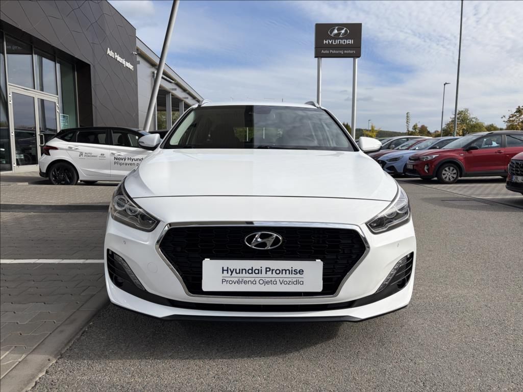 Hyundai i30, 1,6 CRDi  WG Style - fotka 5
