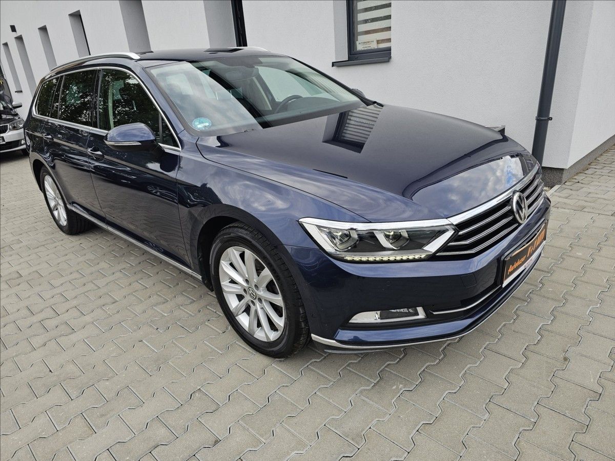 Volkswagen Passat, B8 2,0 TDi 110KW Highline - fotka 4