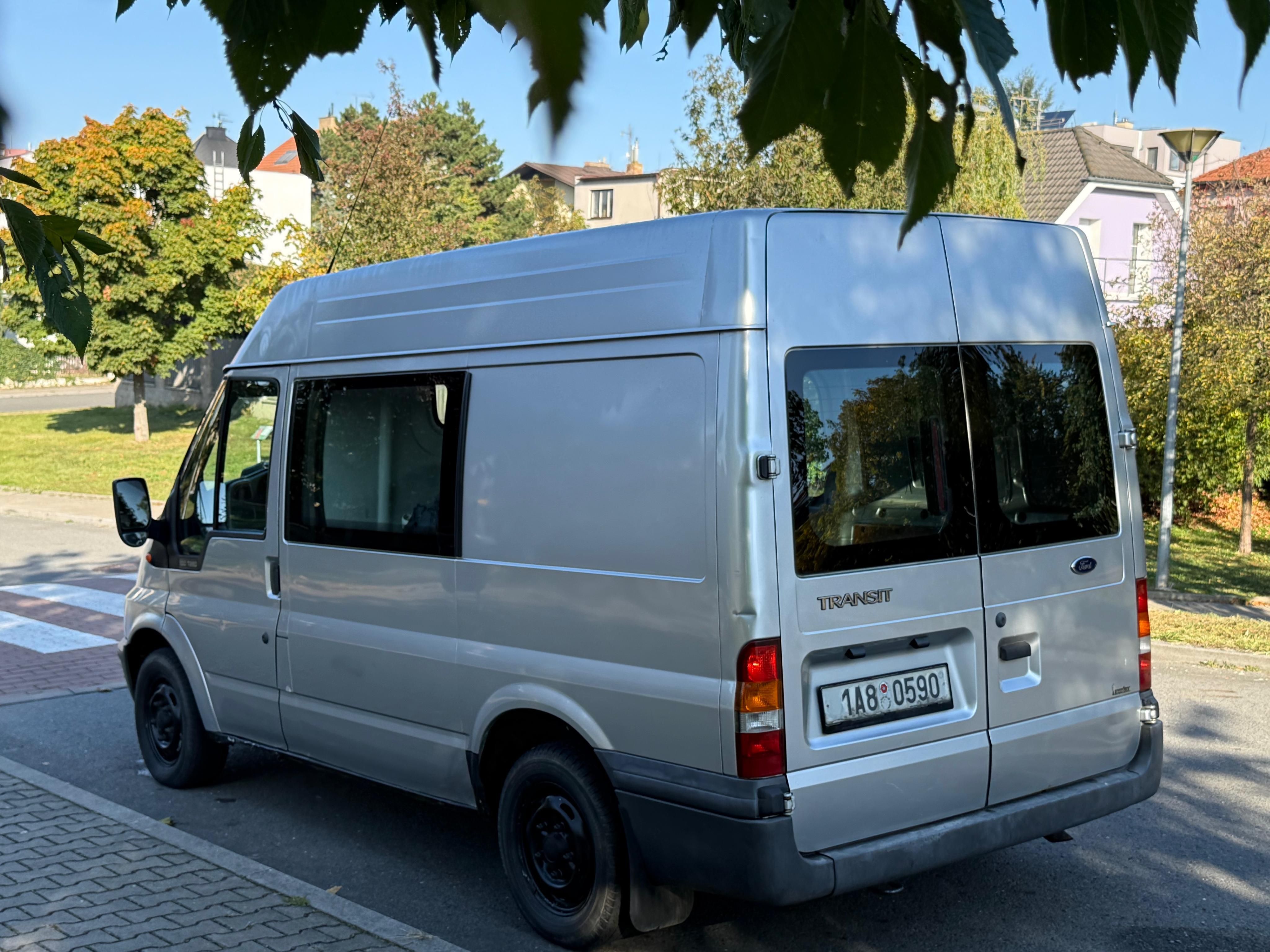 Ford Transit, 2.0tddi 74kw.6mistný 176tis.km - fotka 3