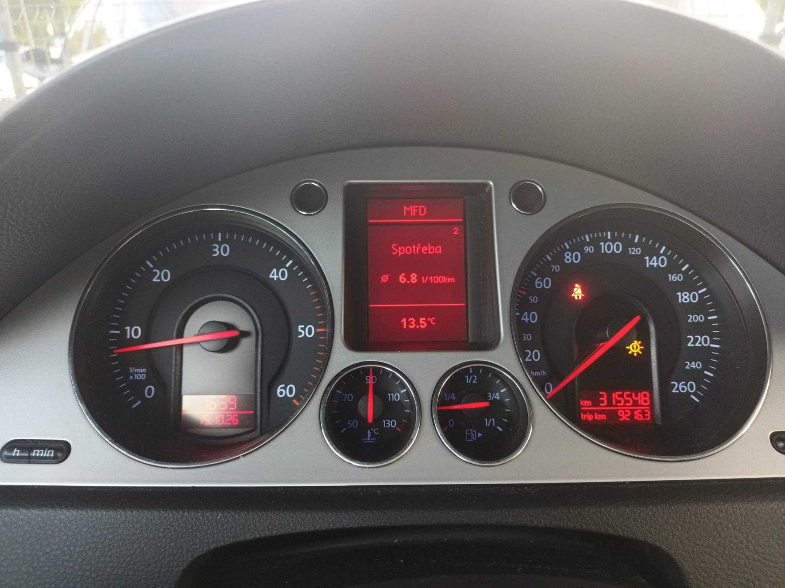 Volkswagen Passat, 2.0 TDI, Comfortline, Tažné - fotka 3
