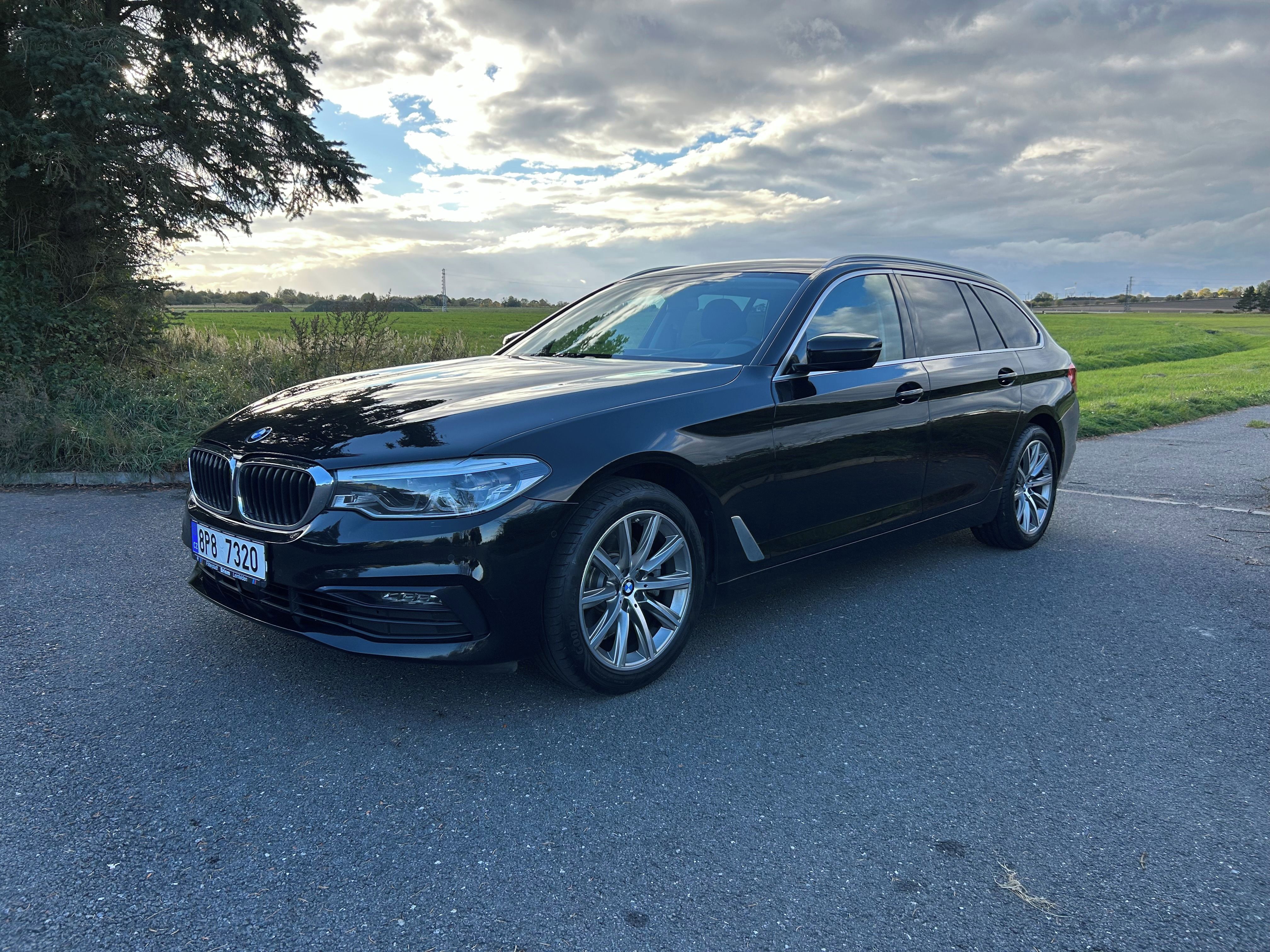BMW Řada 5, Zimní gumy v ceně - fotka 2