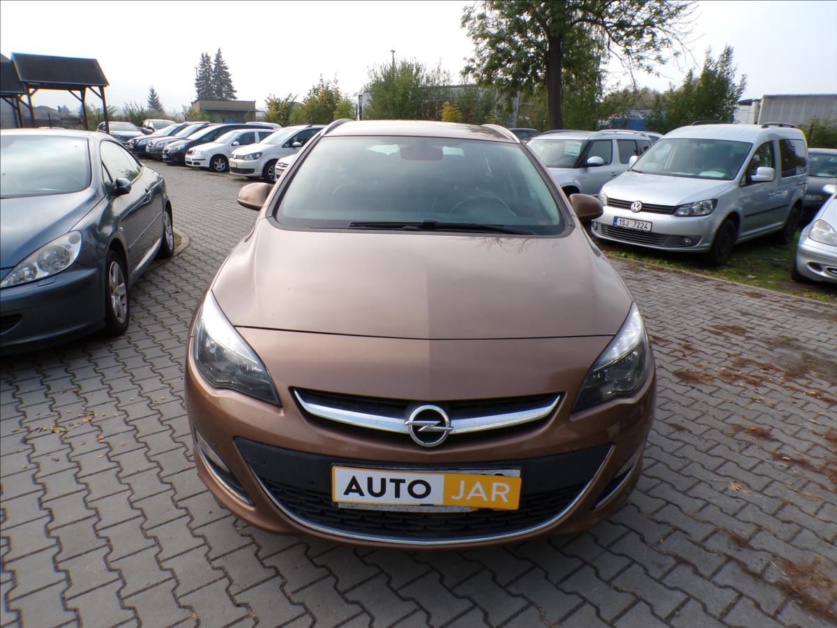 Opel Astra, 1,6 CDTI - fotka 3