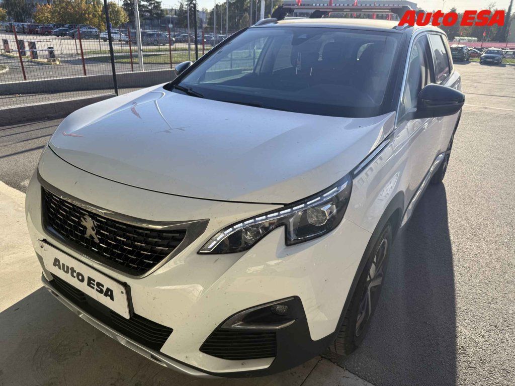 Peugeot 5008, 1.5 HDi,1.maj,ČR