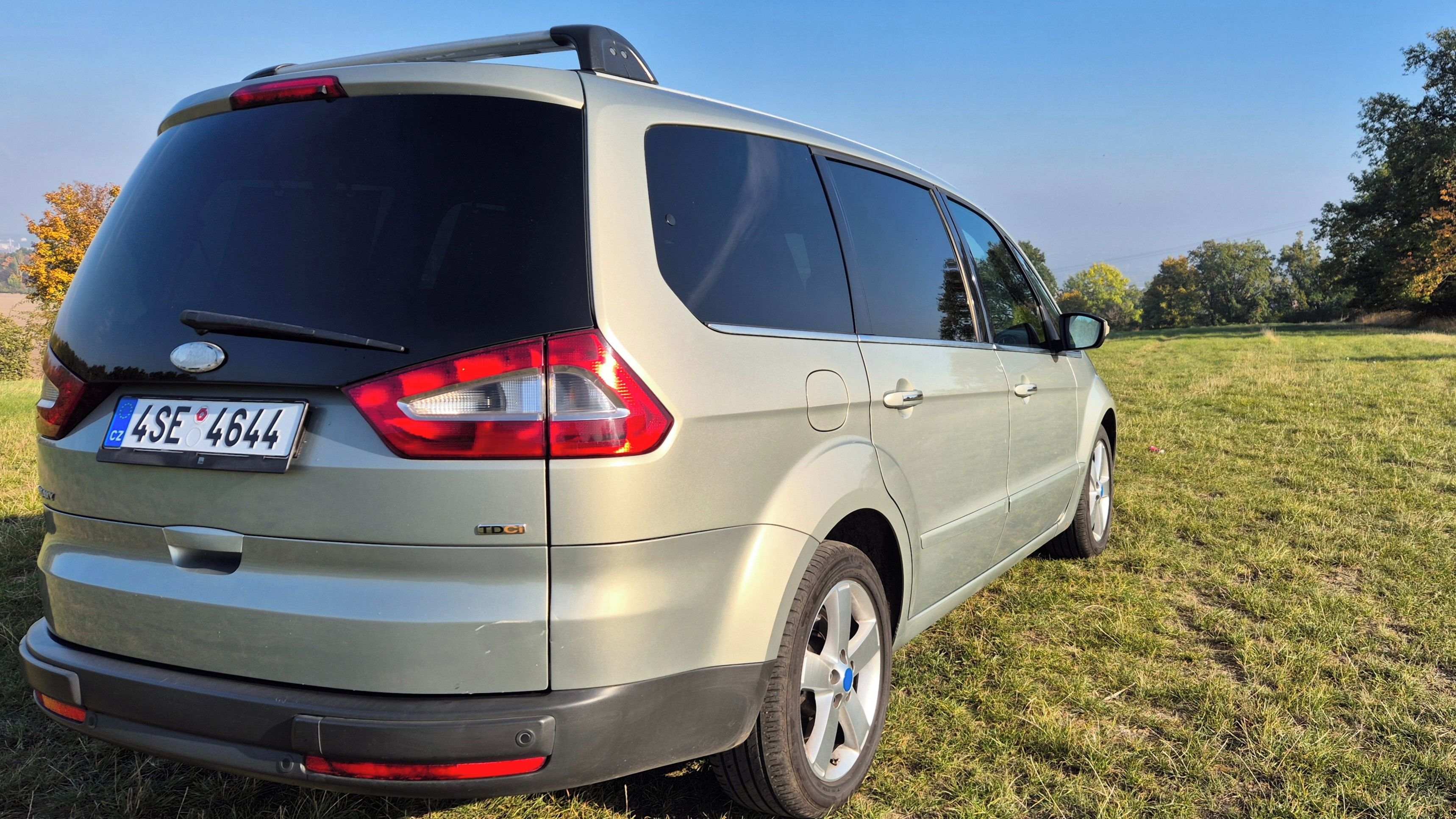 Ford Galaxy, 2.0 tdci 8 míst - fotka 3