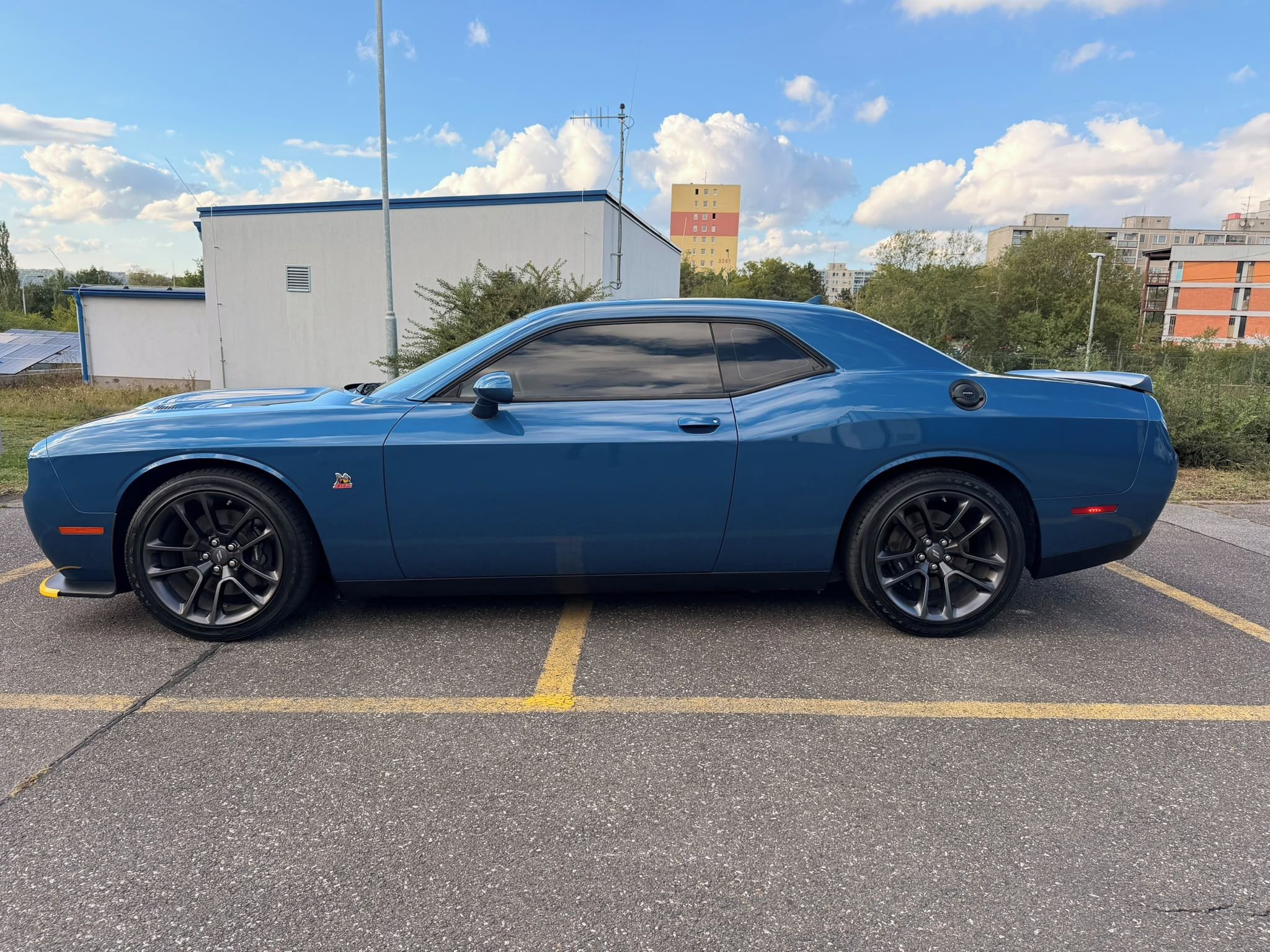 Dodge Challenger, Prodám Dodge Challenger 6.4 - fotka 5