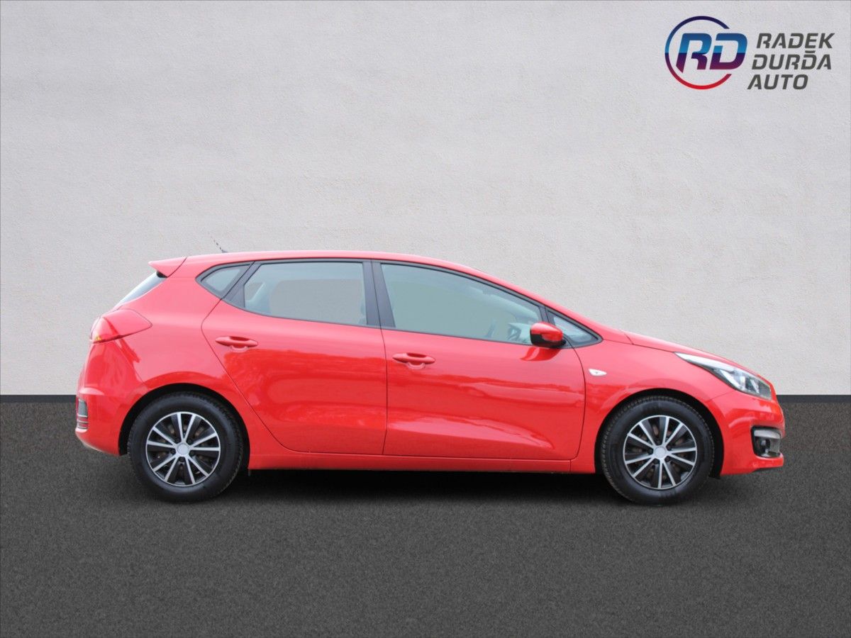 Kia Cee´d, 1,4 i  NOVÉ V ČR - fotka 4