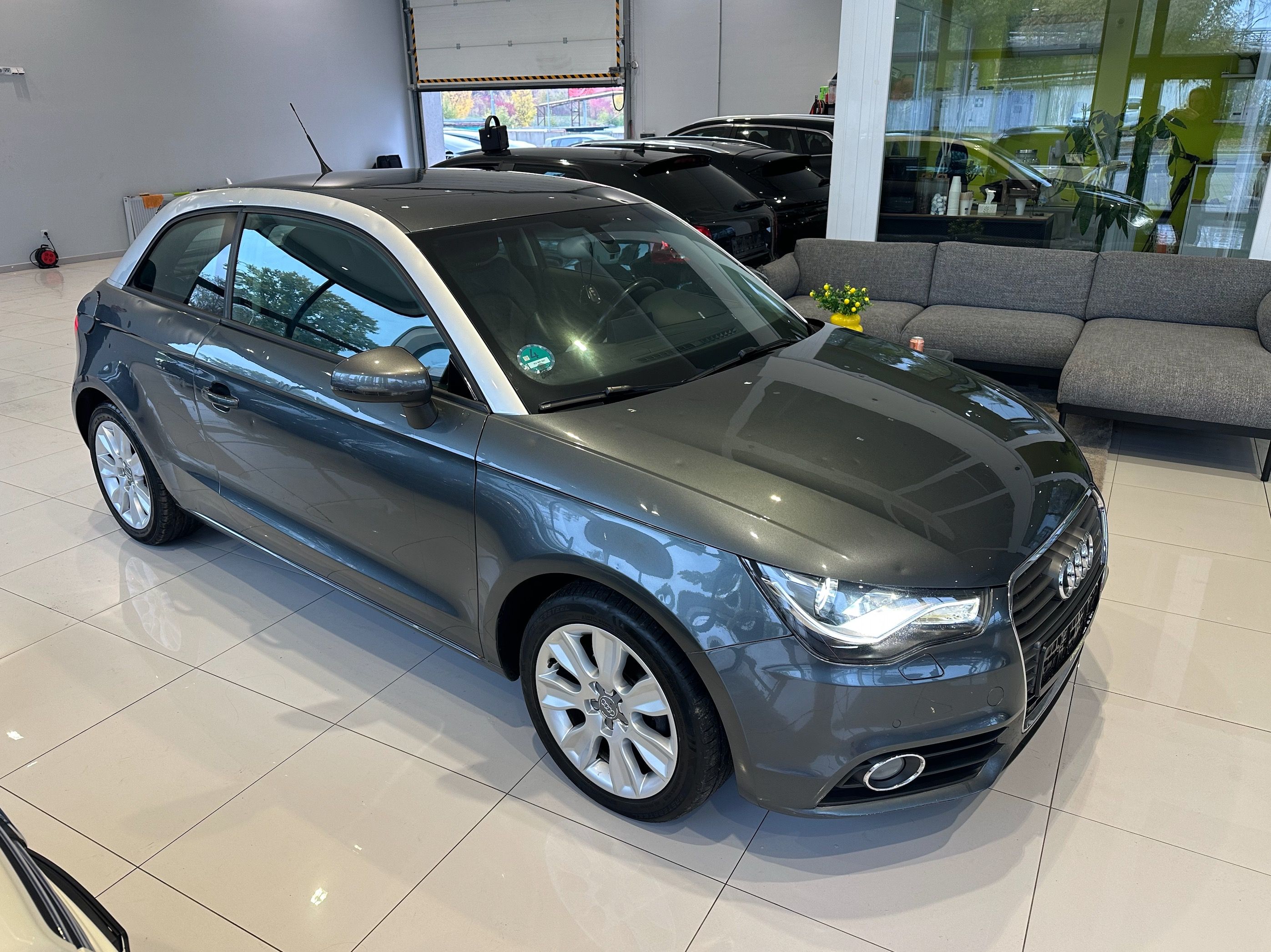 Audi A1, 1.6 TDI | NOVÉ ROZVODY SERVIS - fotka 5